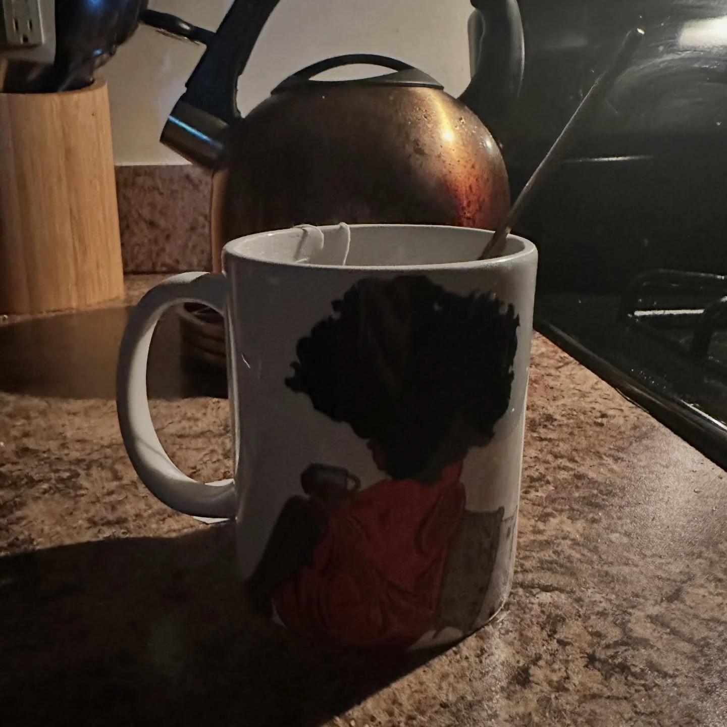 Morning pause 🫖&hellip; Cuz it&rsquo;s me before everything. Tithe some time to yourself. Every single day.

#wellrested