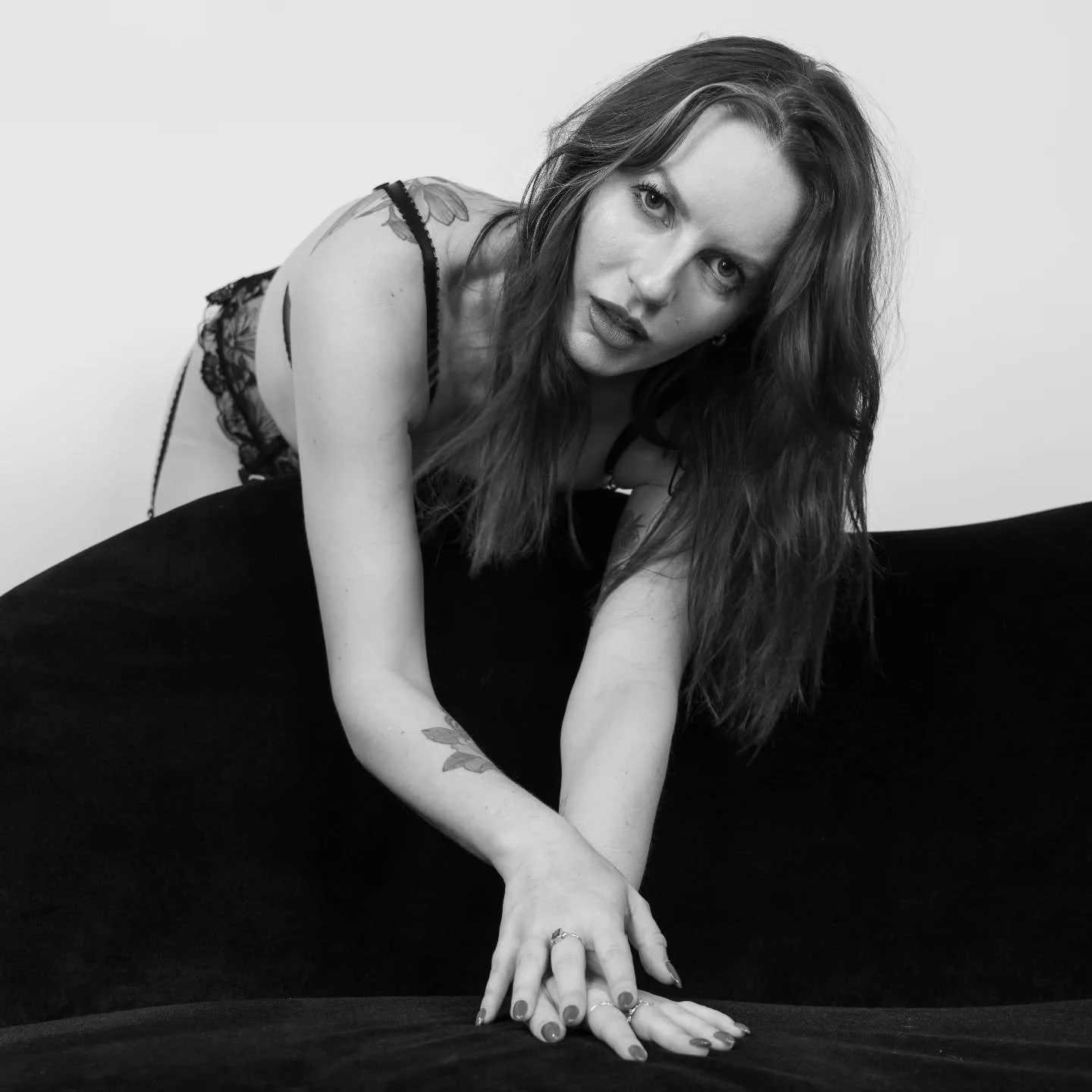 Lounging !

Model - @roseraven.xo 
📸 - Sony A7CR 
@sirenstudios.com.au 

#sydneymodel #sydneyphotographer #studioshoot #photoshoot #modelshoot