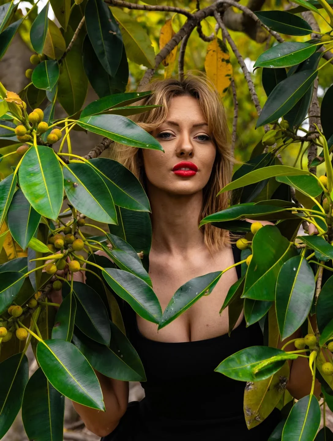 Creeper in the bushes!

Model - @ffsgracie 
📸 - Sony A7CR 

#sydneymodel #photowalk #photoshoot @australiancreativecollective #sonyalpha 

From the recent end of year ACC charity photowalk raising money for the children's Hospital.