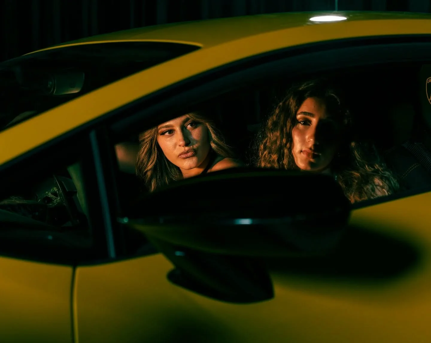 Who wants a ride ?

Model - @tianamusico &amp; @sophiemay05 
📸 - Sony A7CR

#sydneymodel #sydneyphotographer #studioshoot #modelshoot #sydneycreatives 

Bodywork workshop organised by @iamxtian and @jmk_artworks