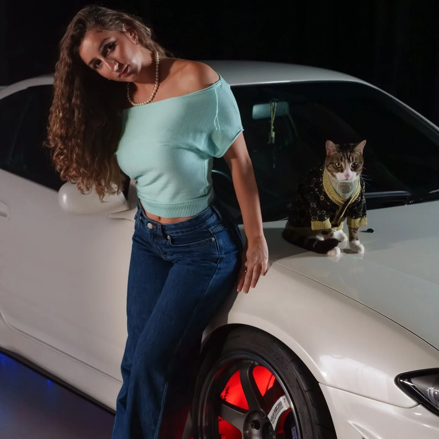 2 great poses, 2 great models !

Model - @sophiemay05 and @milo.adventuress 
📸 - Sony A7CR 

At the fun filled Bodyworks workshop organised by @iamxtian and @jmk_artworks out west!

#sydneymodel #sydneyphotographer #photoshoot #carshoot #modelshoot