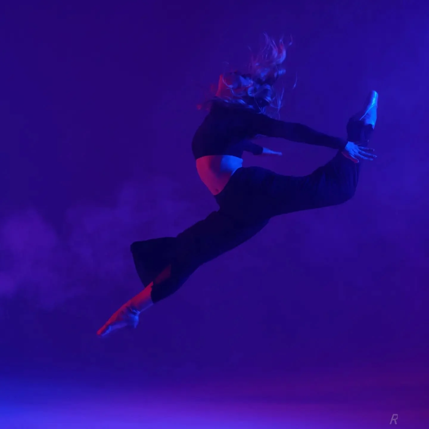 Learning new skills at the Ballet Photography Workshop organised by @zeeshawnphotography and @sonyalpha.anz 

Dancer / Model - @flick.04_ 

📸 - Sony A7CR paired with Sigma 85mm f1.4 DG HSM lens.

#sydneydancers
#sydneyphotographer #studioshoot #stud