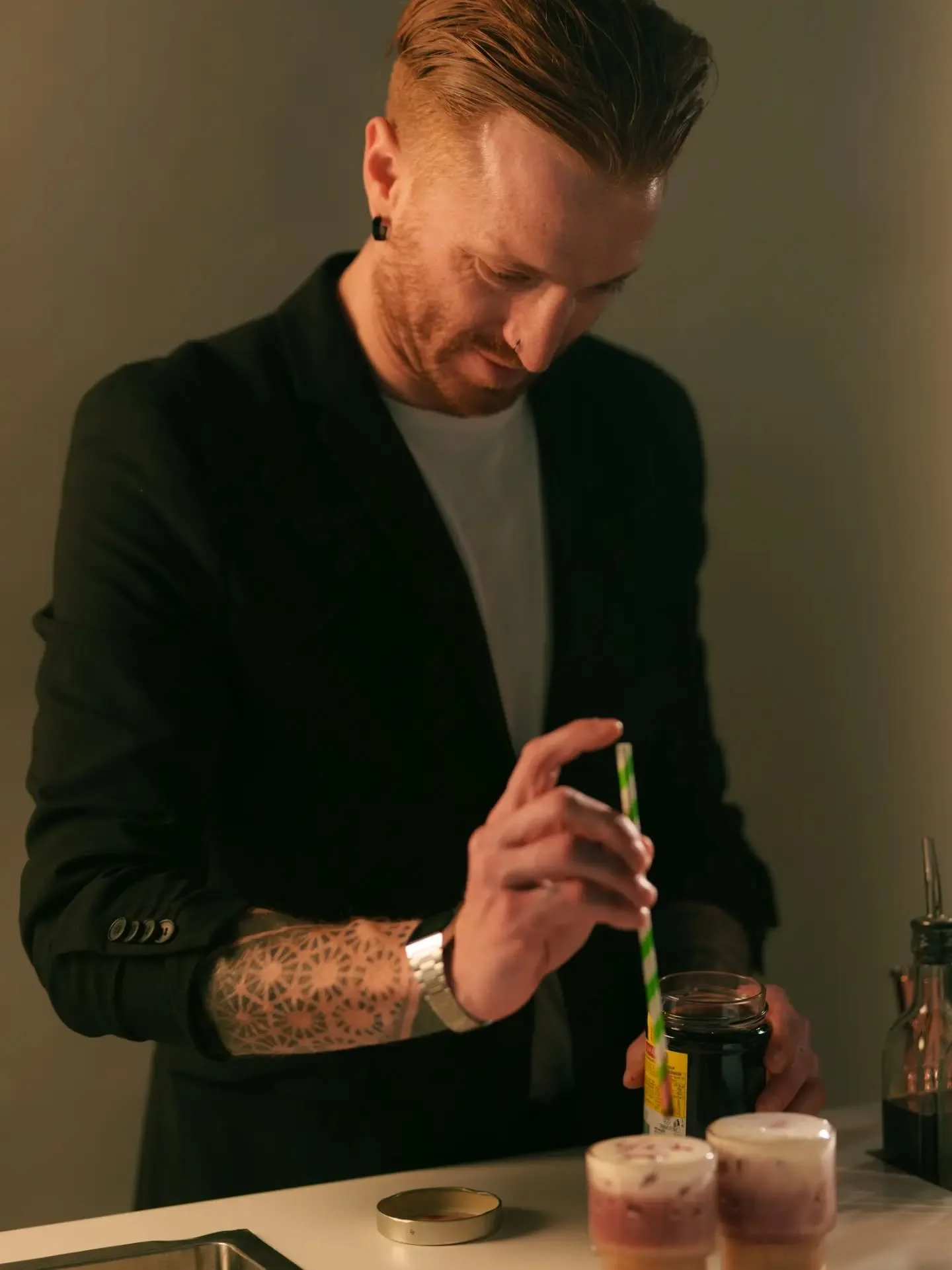 Cocktail photography workshop run by the ACC team at Ted's Camera Store in the city. A number of beautiful looking drinks were made by the talented bartender - @toto_2308.

📸 - Sony A7CR paired with Sigma 85mm f1.4 DG HSM lens.

#sydneyphotographer
