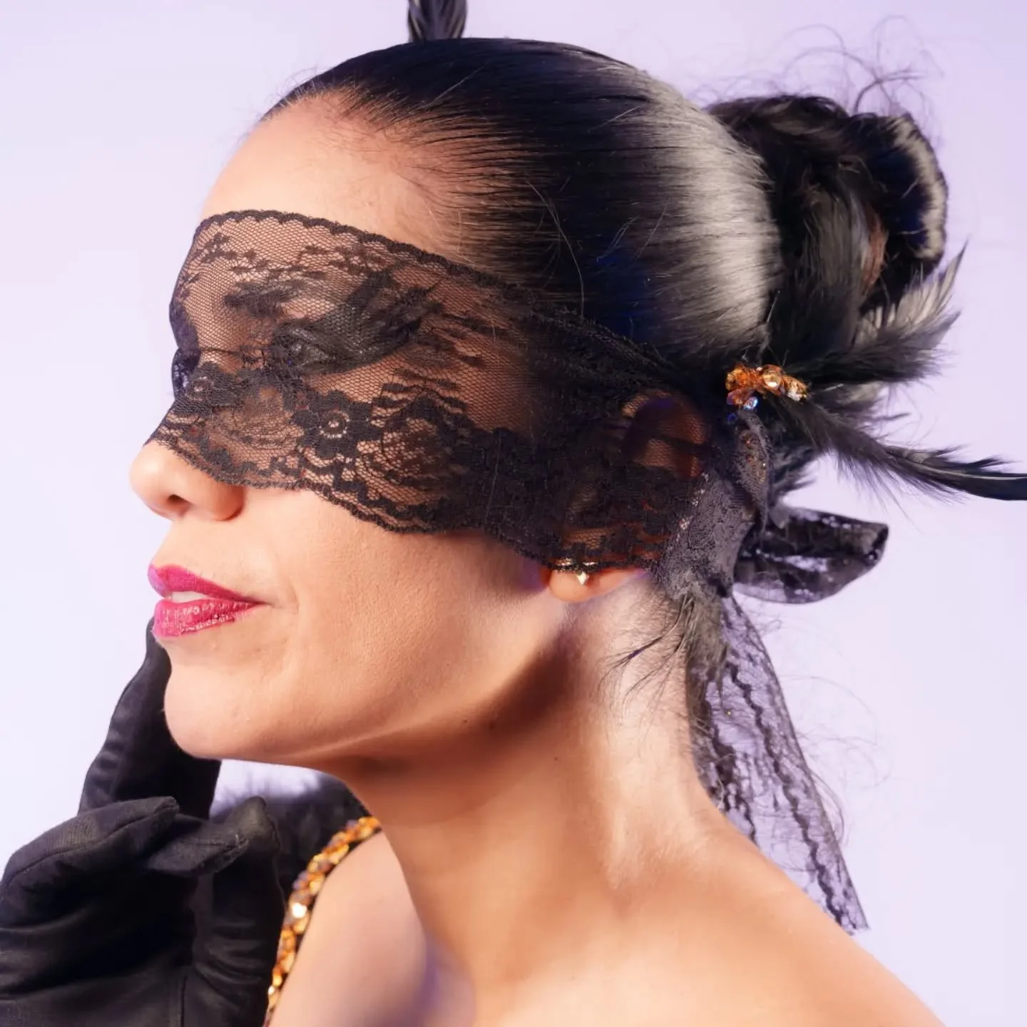 Headshot of the Black Swan wearing mask.

Model - @galia_karina 

📸 - Sony A7CR paired with Sony 20-70mm f/4 G lens.

#sydneymodel #sydneycreatives #sydneyphotographer #studioshoot #modelshoot