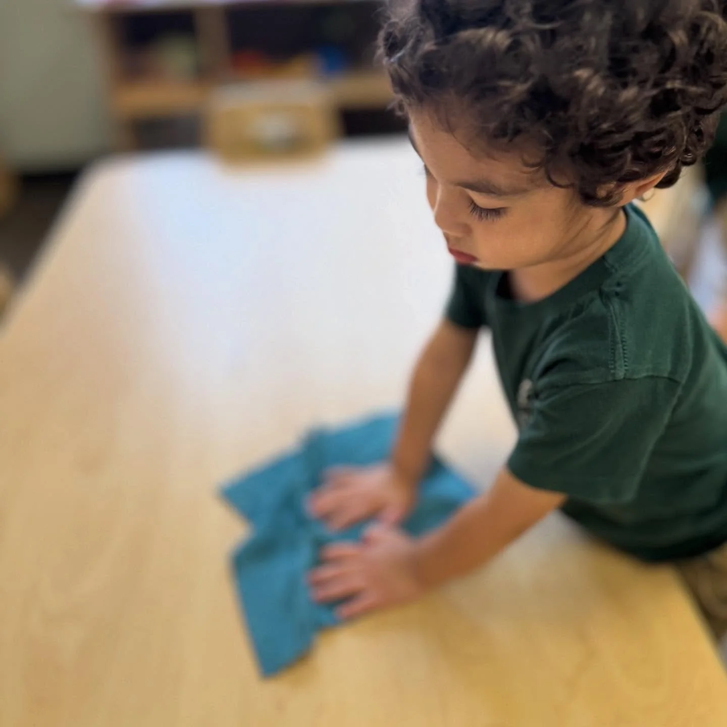 At Evergreen, we love giving children opportunities to help &mdash; because being a helper is more than just lending a hand! 💪✨

When children take on classroom responsibilities, they:
🌱 Build confidence and independence
🌱 Strengthen concentration