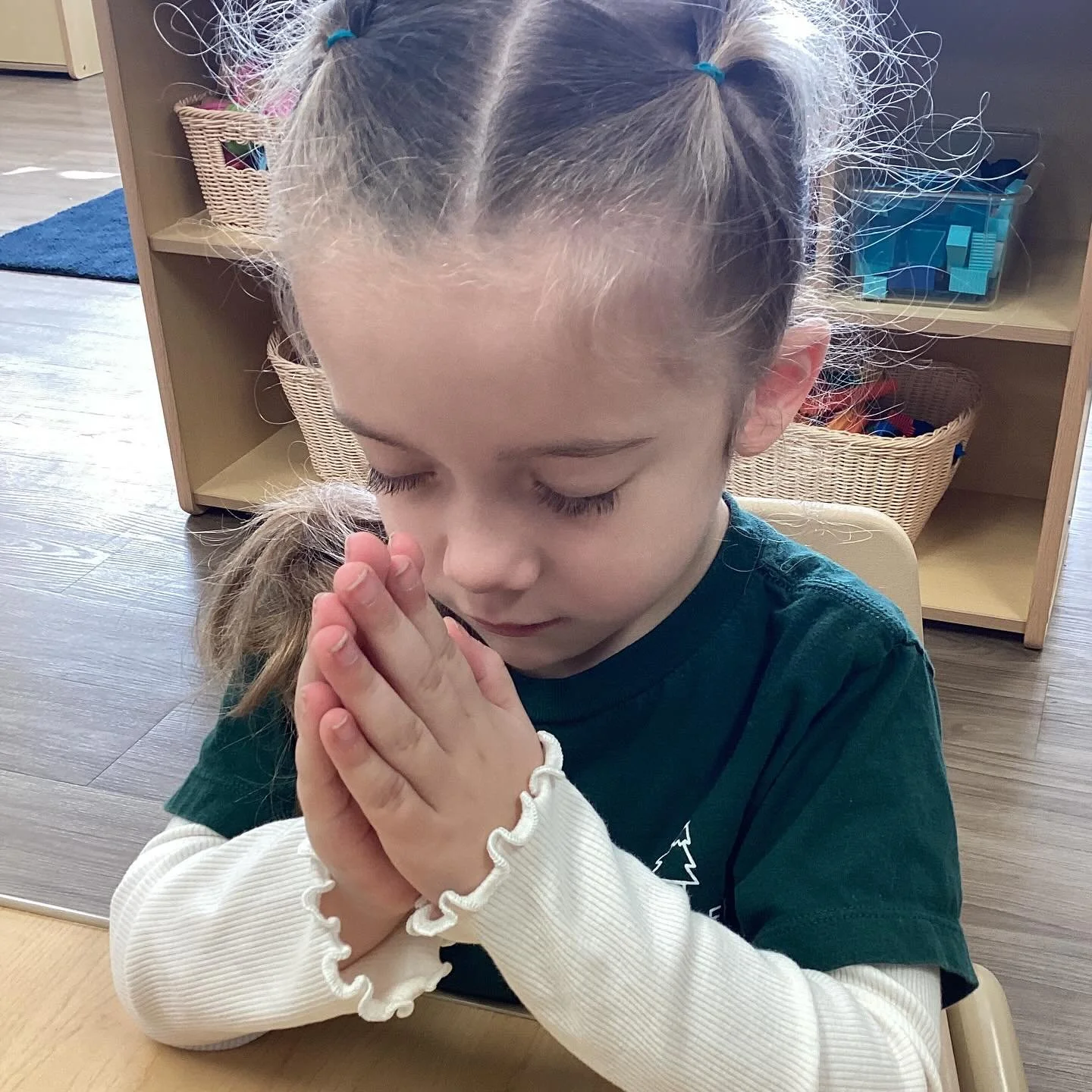 Our morning prayer!

&iexcl;Nuestro tiempo con Jes&uacute;s!

📸Mansfield Rd