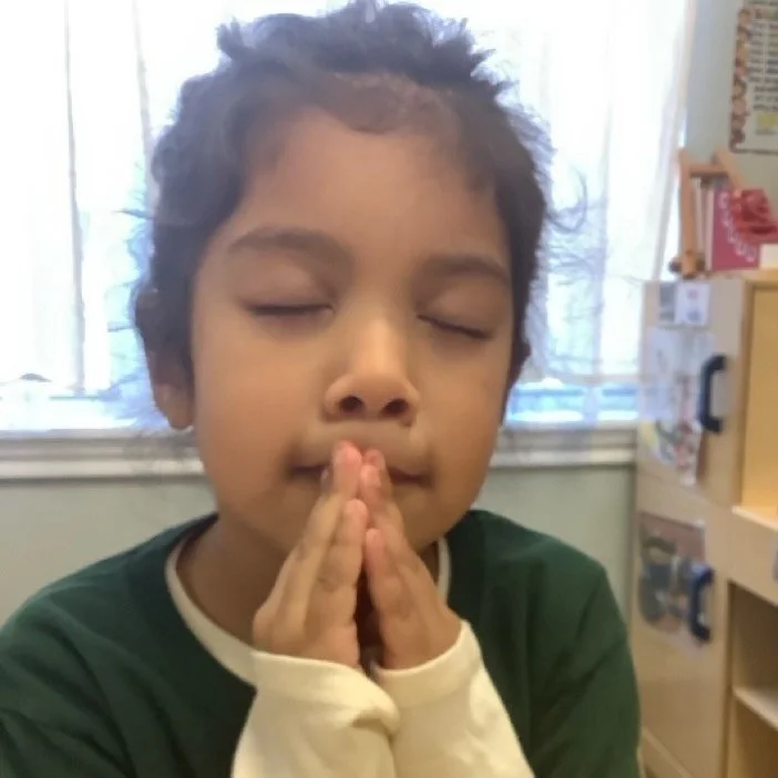 Our morning prayer!

&iexcl;Nuestro tiempo con Jes&uacute;s!

📸Lamar blvd