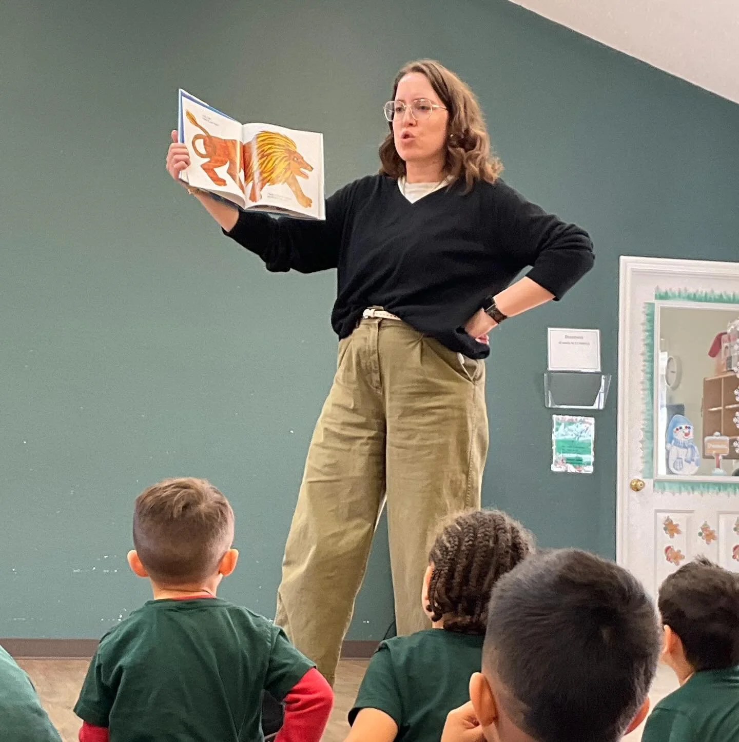 Today, our librarian visited us for a special story time at our South Arlington location. The children listened with excitement, explored new stories, and strengthened their love for books while building early literacy skills. Moments like these spar