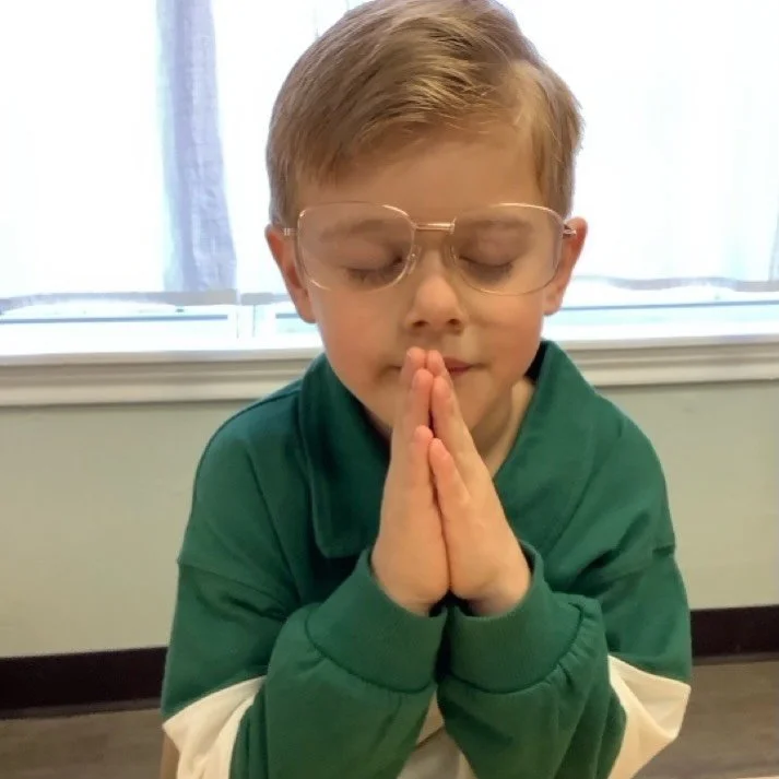 Our morning prayer!

&iexcl;Nuestro tiempo con Jes&uacute;s!

📸Lamar Blvd