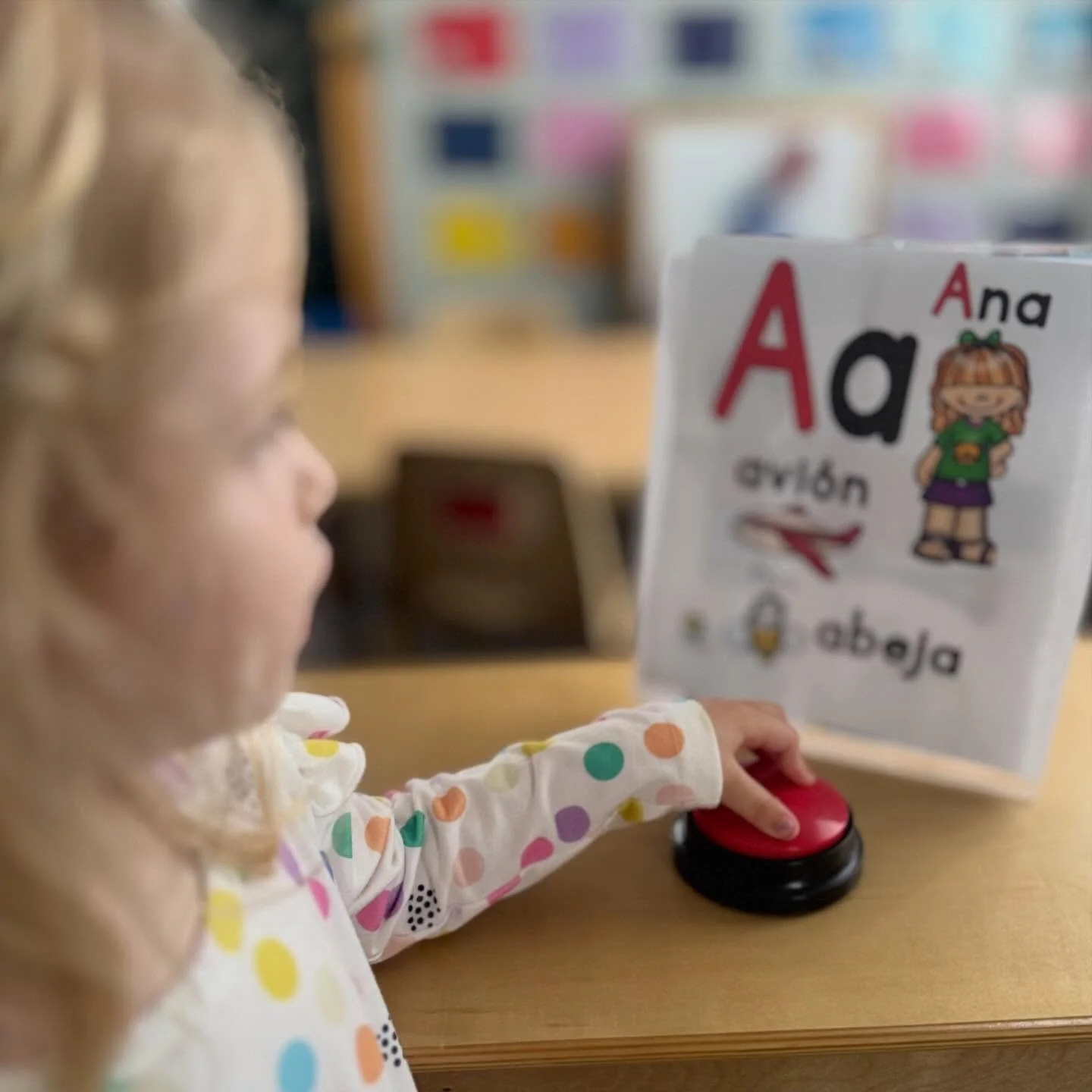 💡📚 Technology in Our Classroom at Evergreen

At Evergreen Bilingual Learning Center, we believe technology should be used intentionally and meaningfully as part of children&rsquo;s daily learning experiences. We incorporate technology in ways that 