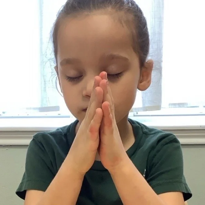 Our morning prayer!

&iexcl;Nuestro tiempo con Jes&uacute;s!

📸Lamar blvd