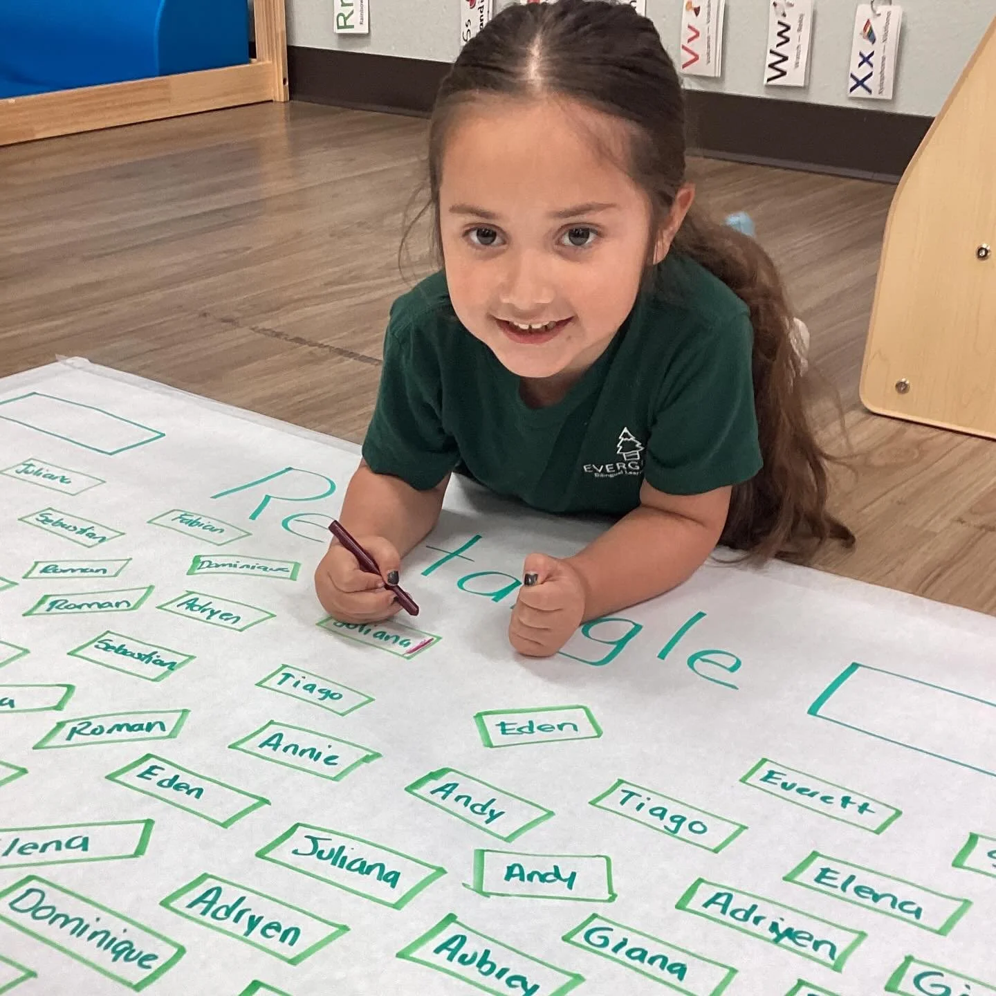 Today we are practicing name recognition! 🖍️💚

Today we focused on:
🔹 Recognizing names
🔹 Understanding inside &amp; outside of the rectangle 
🔹 Identifying the shape of a rectangle

Hands-on learning like this helps build confidence, independen