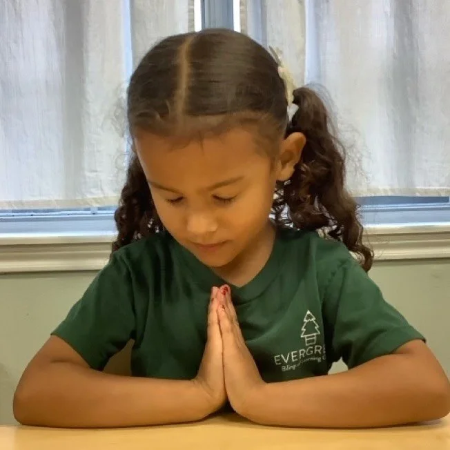 Our morning prayer!

&iexcl;Nuestro tiempo con Jes&uacute;s!

📸Lamar blvd