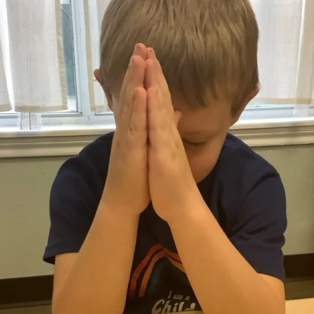 Our morning prayer!

&iexcl;Nuestro tiempo con Jes&uacute;s!

📸Lamar Blvd