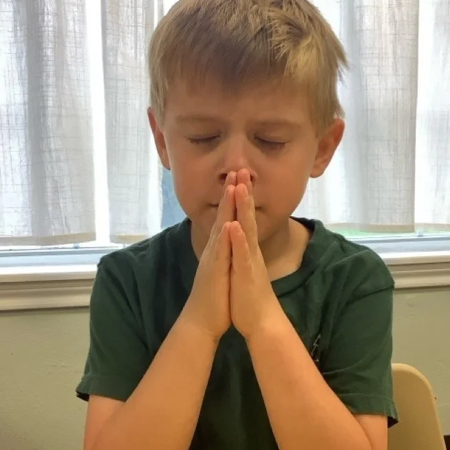 Our morning prayer!

&iexcl;Nuestro tiempo con Jes&uacute;s!

📸Lamar Blvd