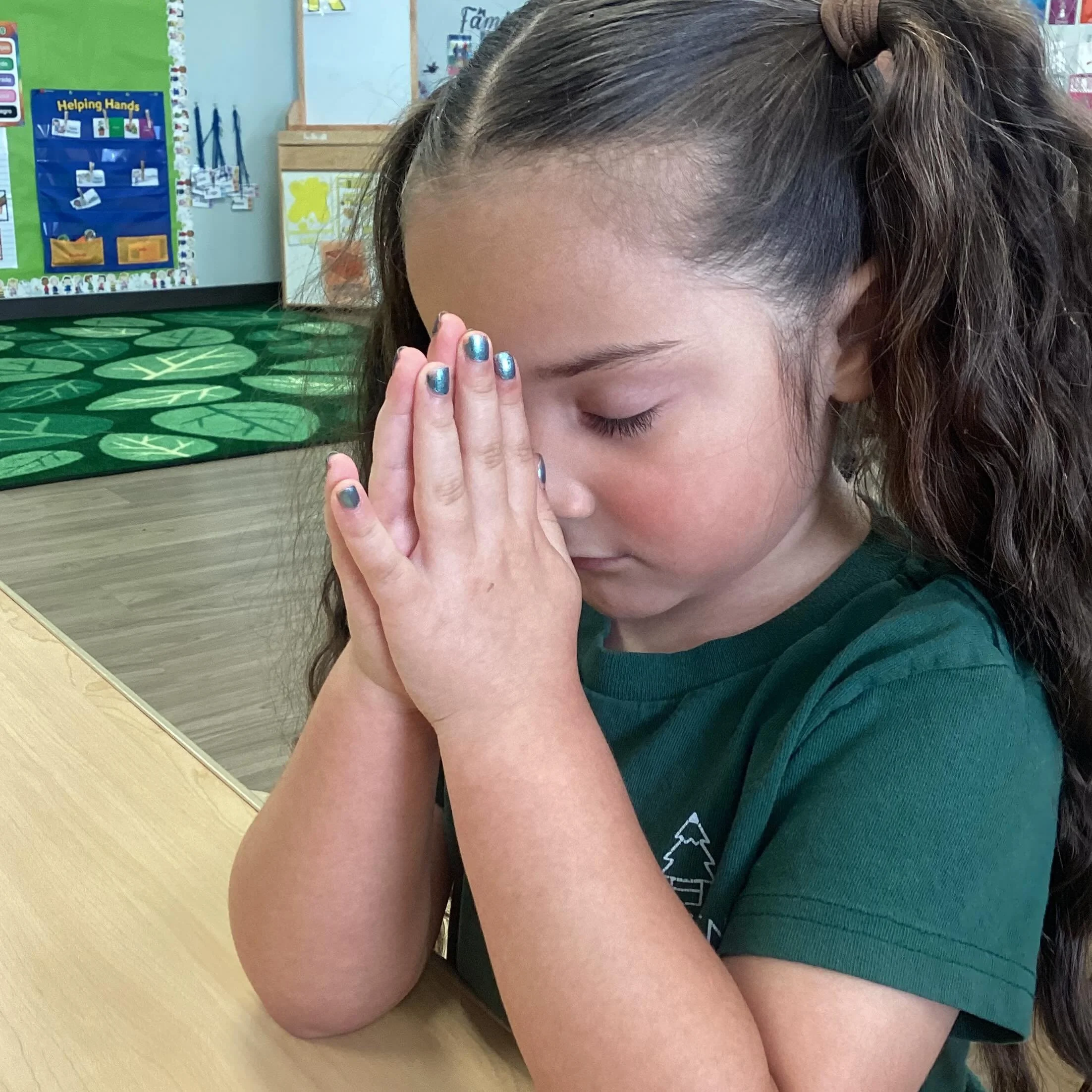 Our morning prayer!

&iexcl;Nuestro tiempo con Jes&uacute;s!

📸Mansfield Rd