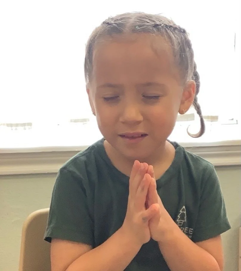 Our morning prayer!

&iexcl;Nuestro tiempo con Jes&uacute;s!

📸Lamar Blvd