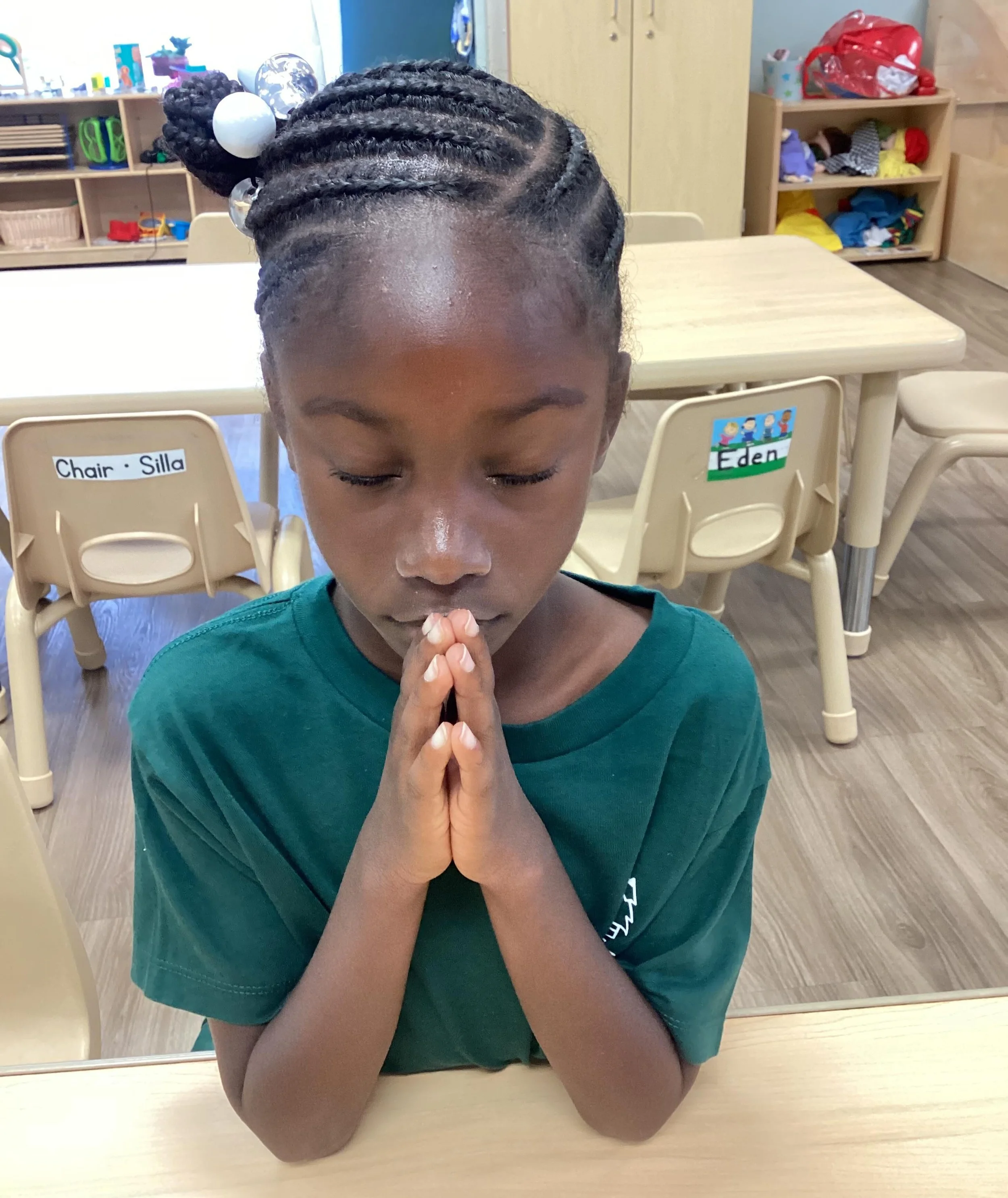 Our morning prayer!

&iexcl;Nuestro tiempo con Jes&uacute;s!

📸 Mansfield Rd