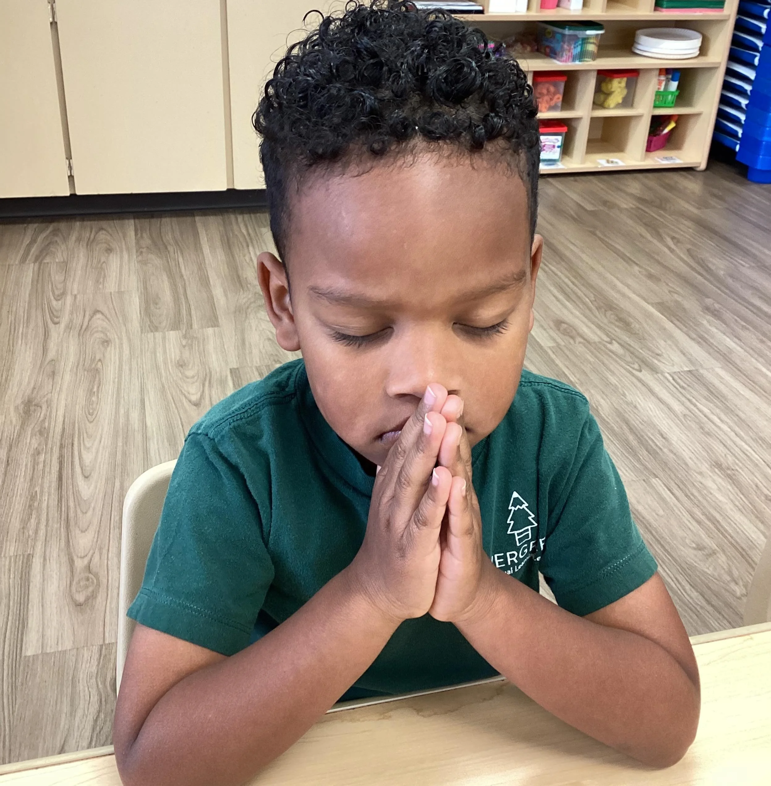 Our morning prayer!

&iexcl;Nuestro tiempo con Jes&uacute;s!

📸 Mansfield Rd