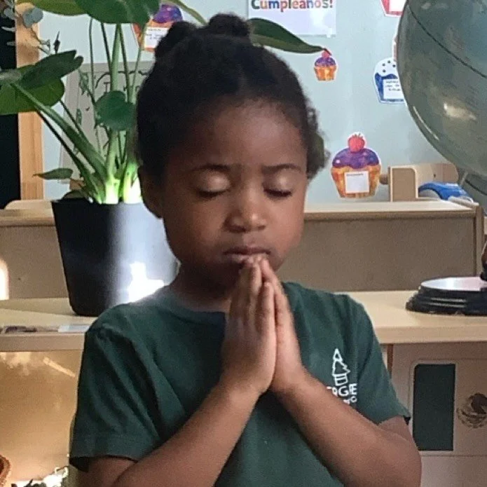 Our morning prayer!

&iexcl;Nuestro tiempo con Jes&uacute;s!

📸Lamar Blvd