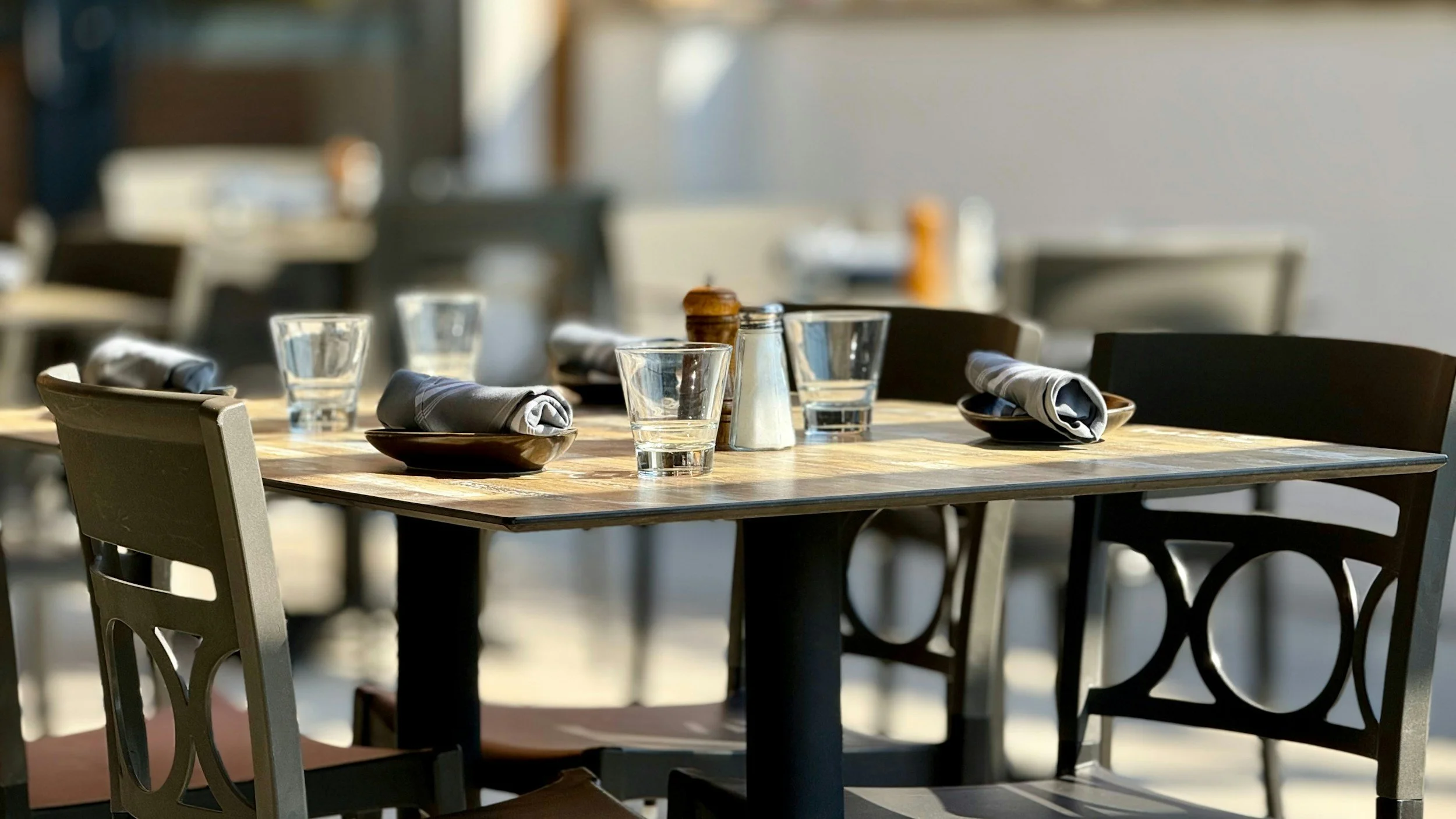 Canicule et pluie : deux garanties complémentaires pour votre restaurant à Arcachon