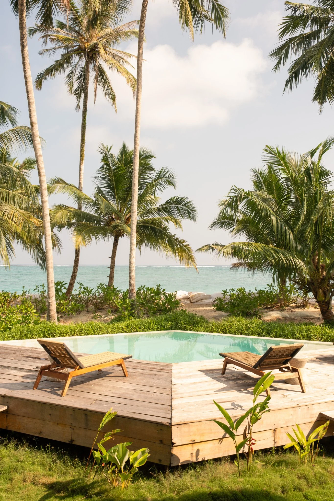 LA ISLA POOL.jpg