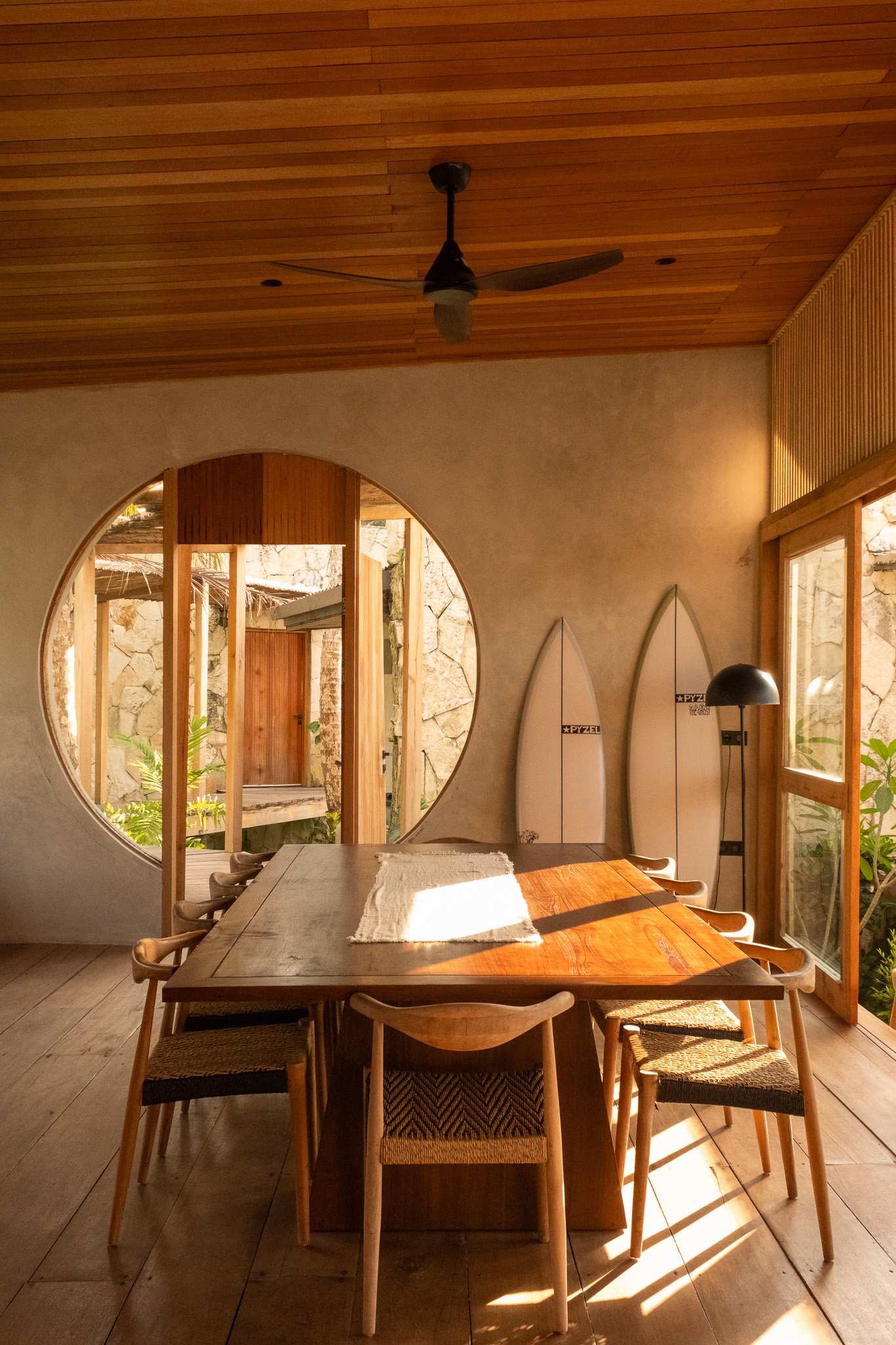 LA ISLA INDOOR.jpg