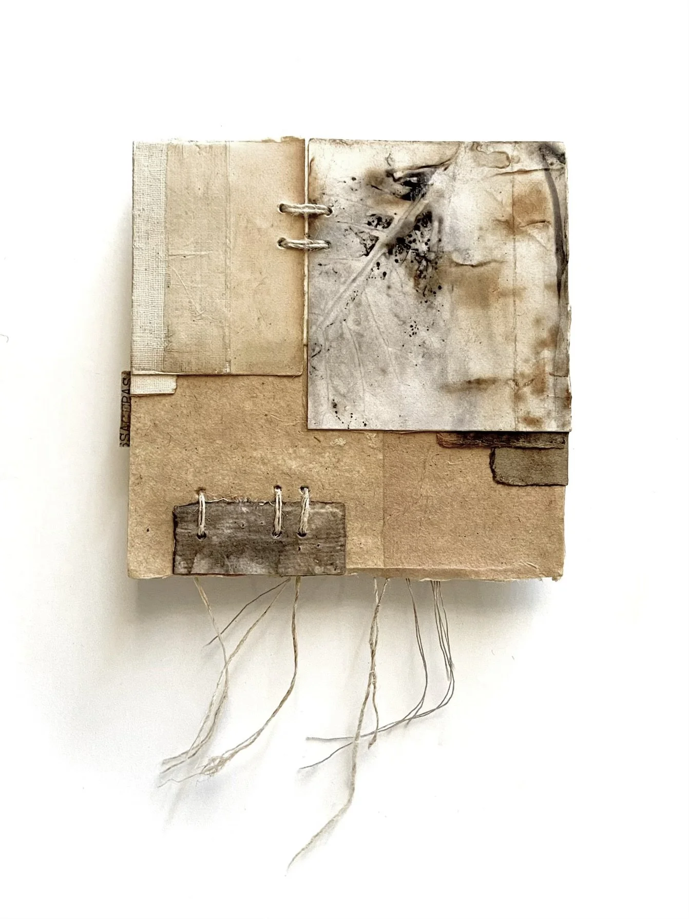      










































  

    
  
     

      

      
         
          
        
        

        
          
             
               Voir en taille réelle 
              
           
             
               