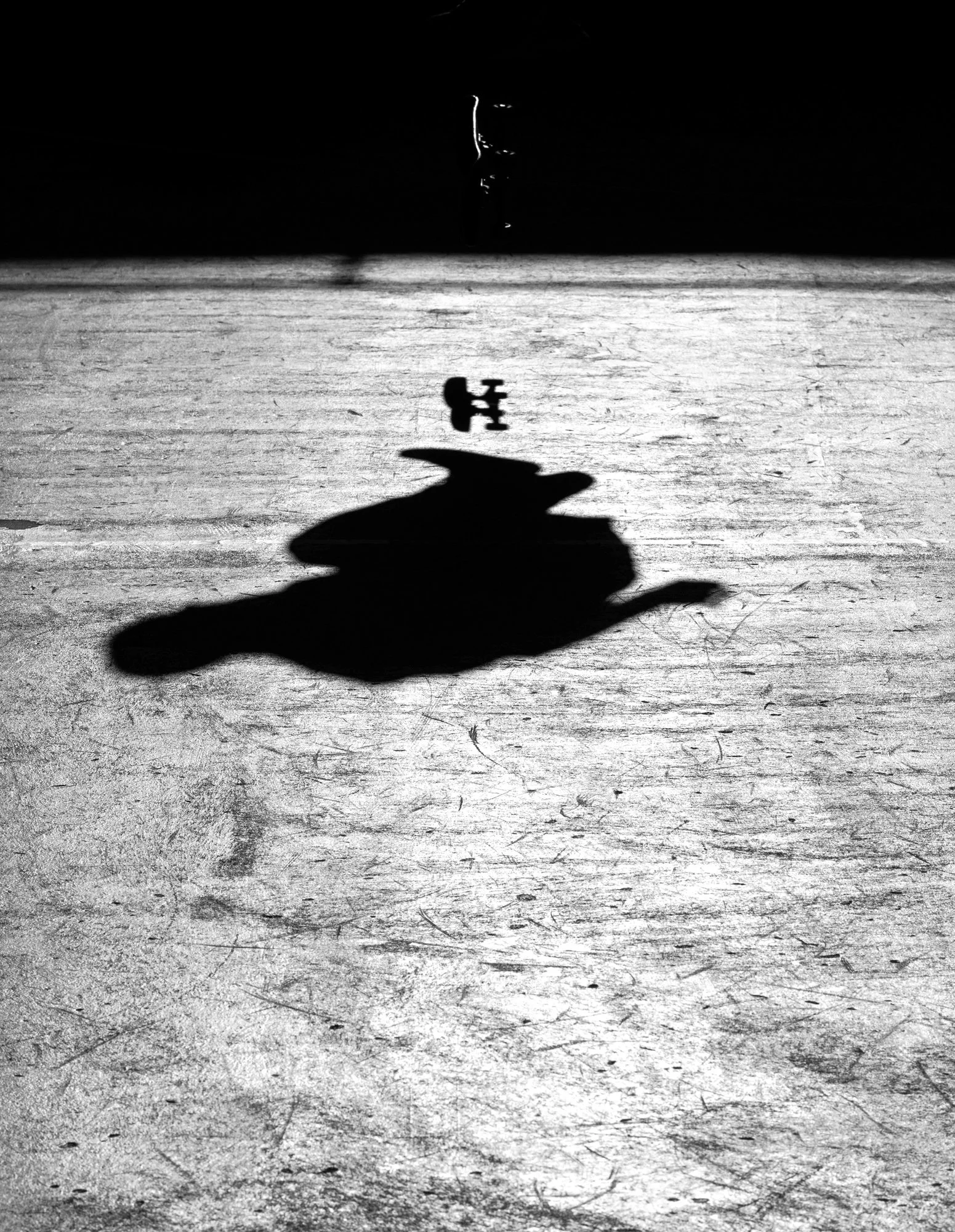 Yeelen_Moens_Switch_Flip_AdobeRGB_1608_NEW_4_B&W.jpg