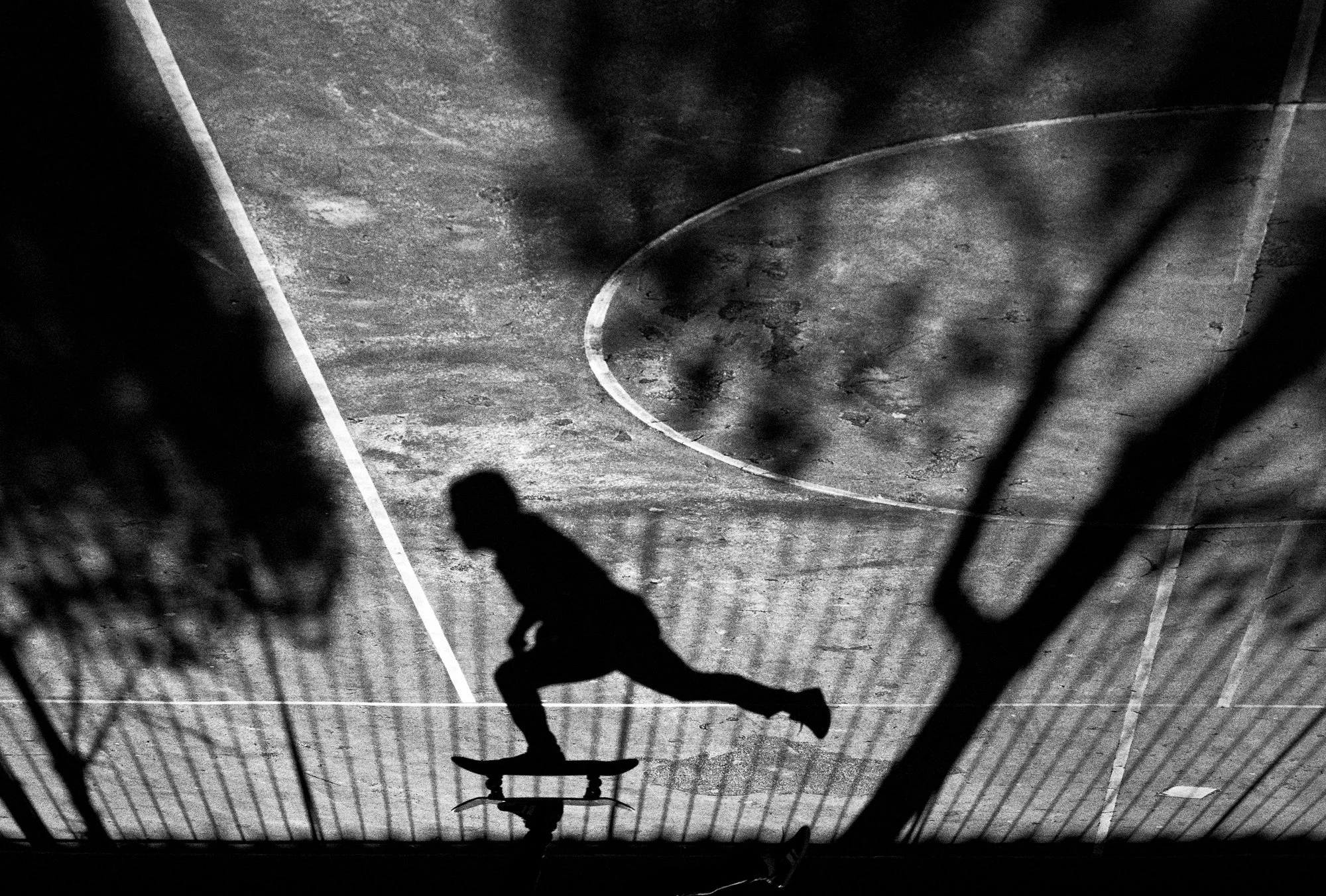 Lucas_Fiederling_Push_Shadow_AdobeRGB_5677_B&W.jpg