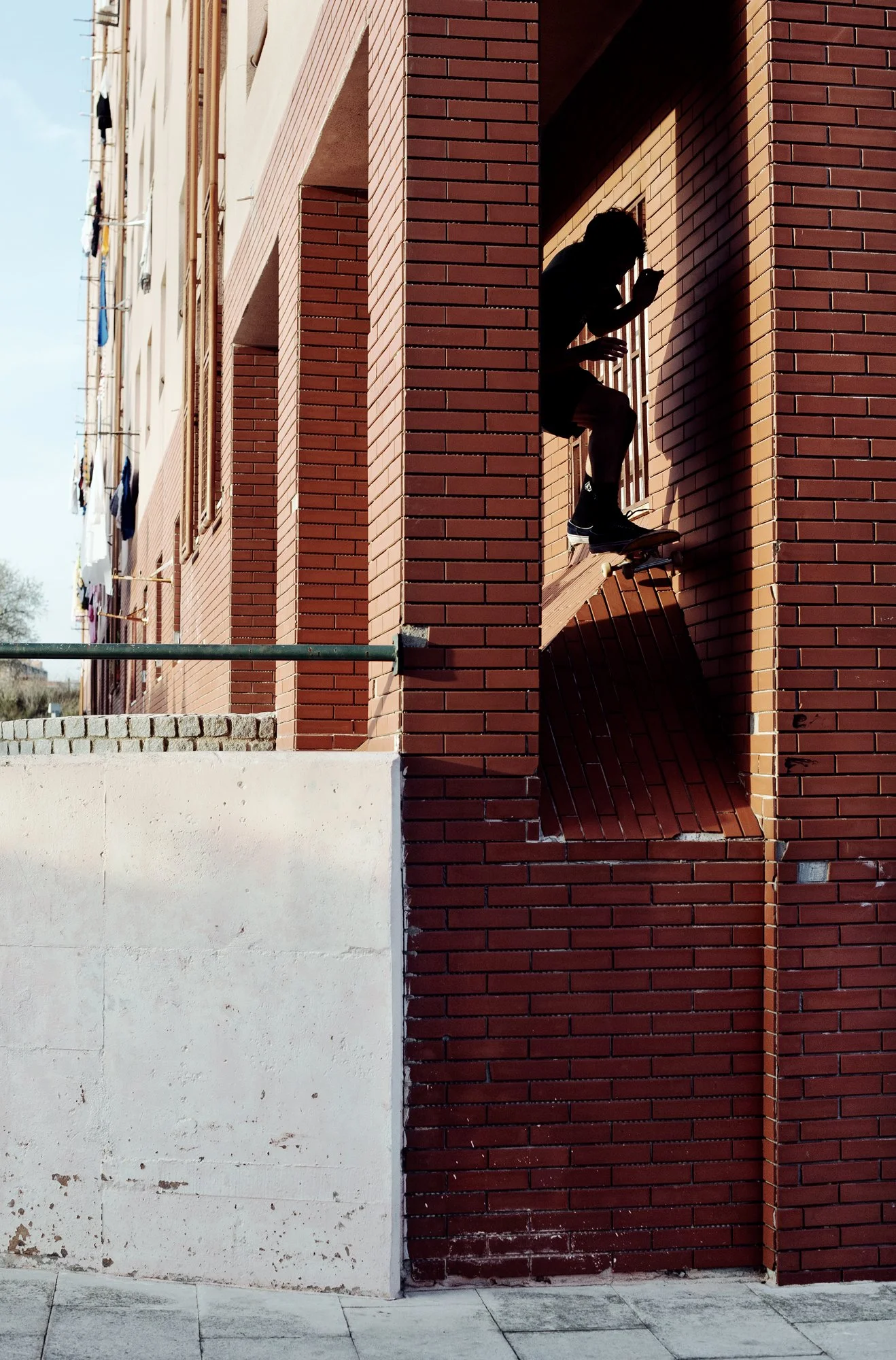 Daan_Van_Der_Linden_Thru_The_Narrow_AdobeRGB_4917.jpg