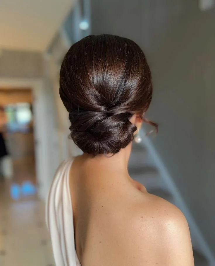30 Gorgeous Bridesmaid Hairstyles That Will Elevate Your Look.jpeg