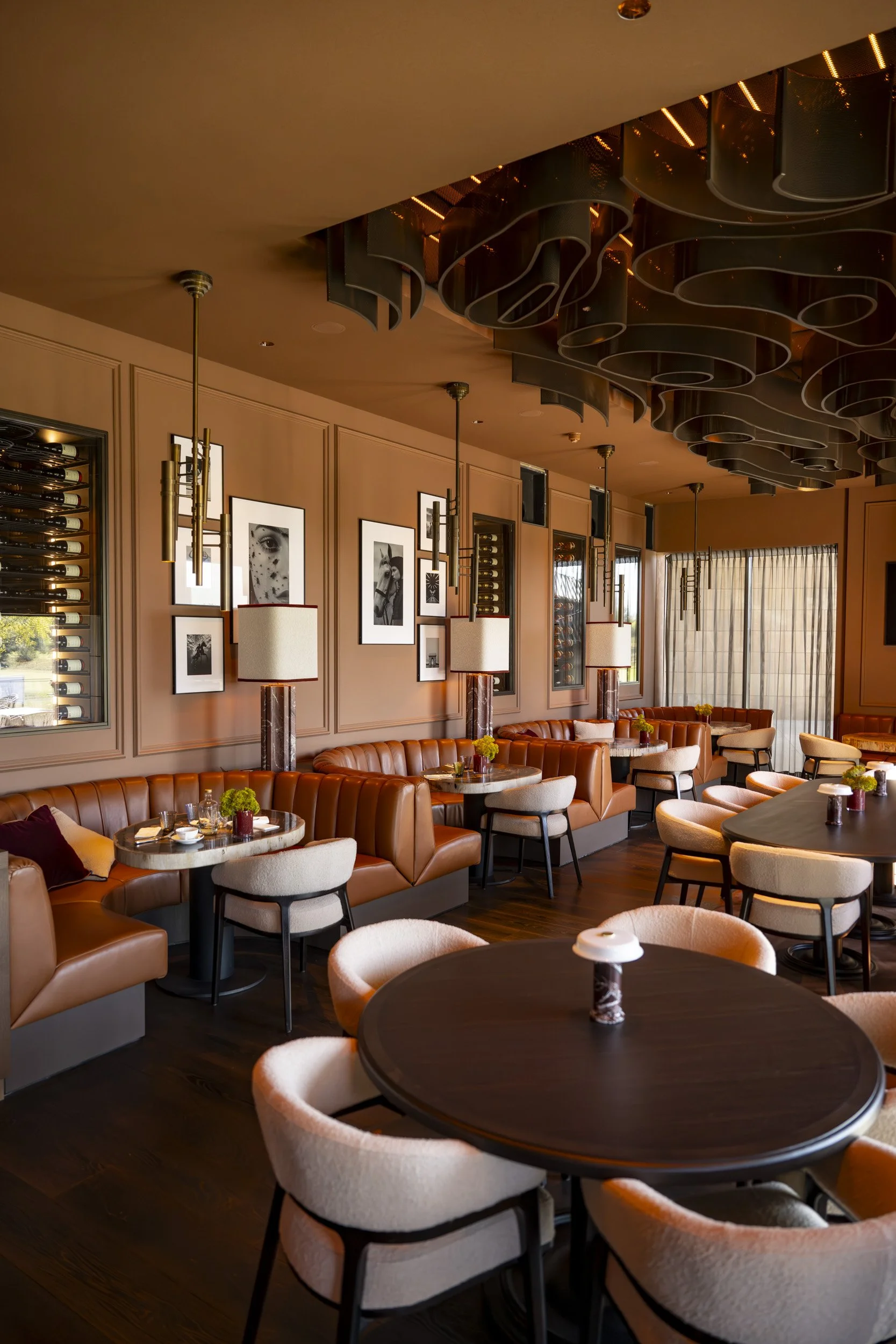 Bluemonque-BernardusCafe-20260429-LR_1.jpg