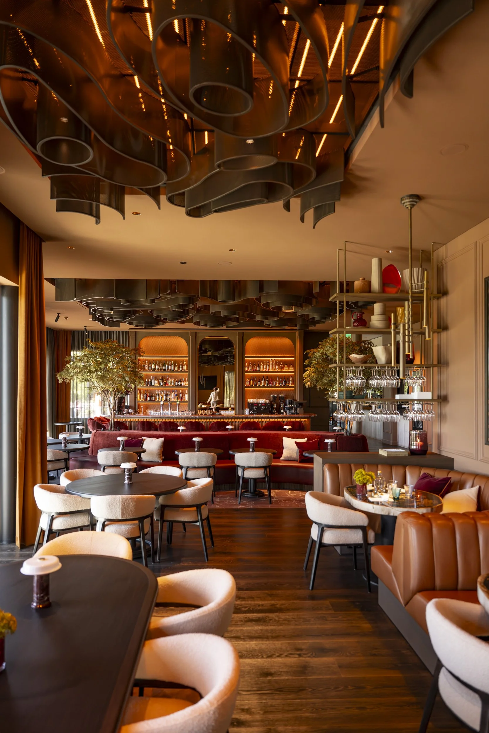 Bluemonque-BernardusCafe-20260429-LR_4.jpg