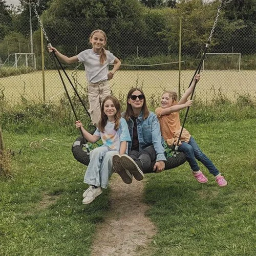 fam1.jpg