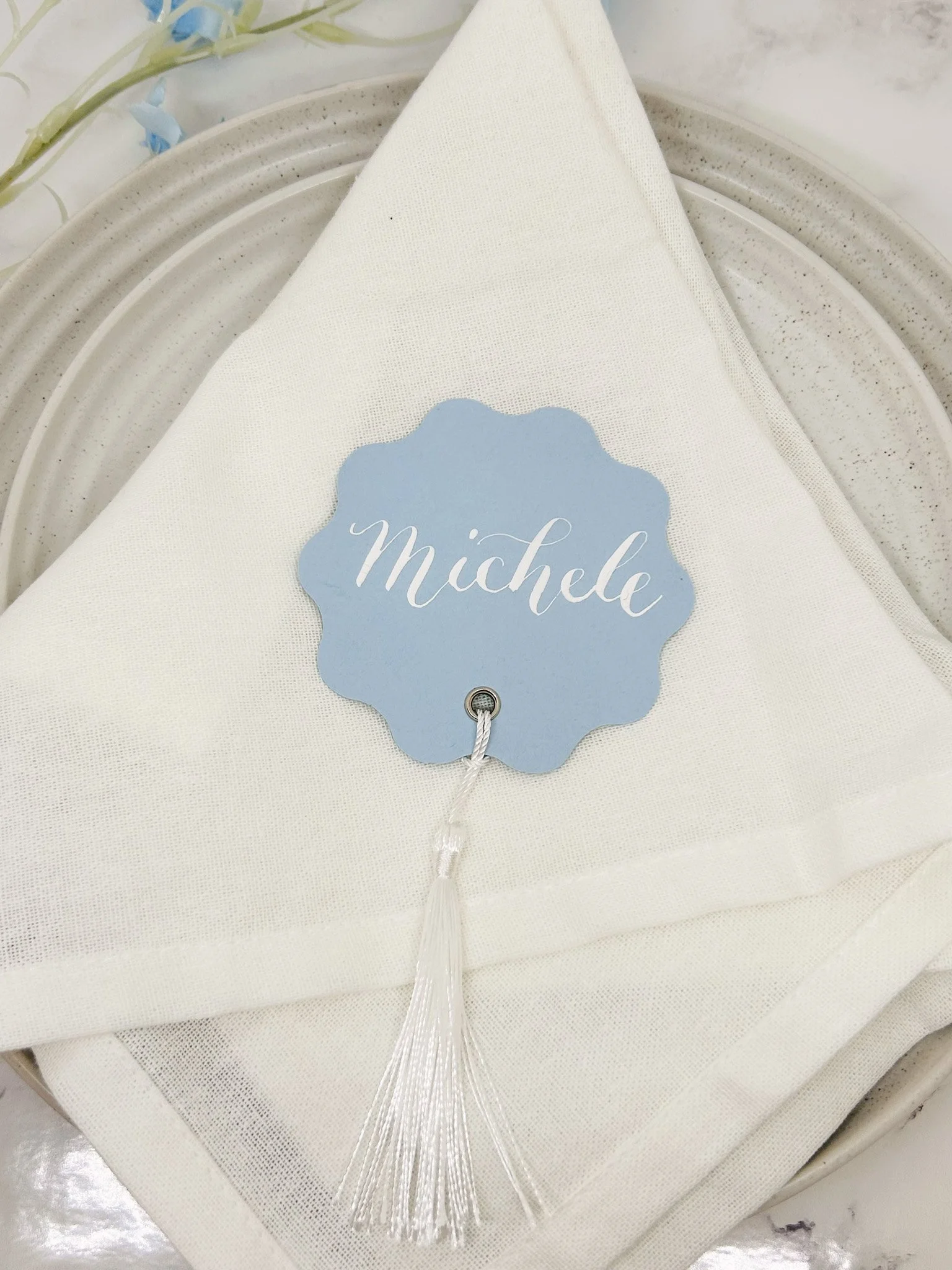 Scallop Calligraphy Place Cards with Tassel