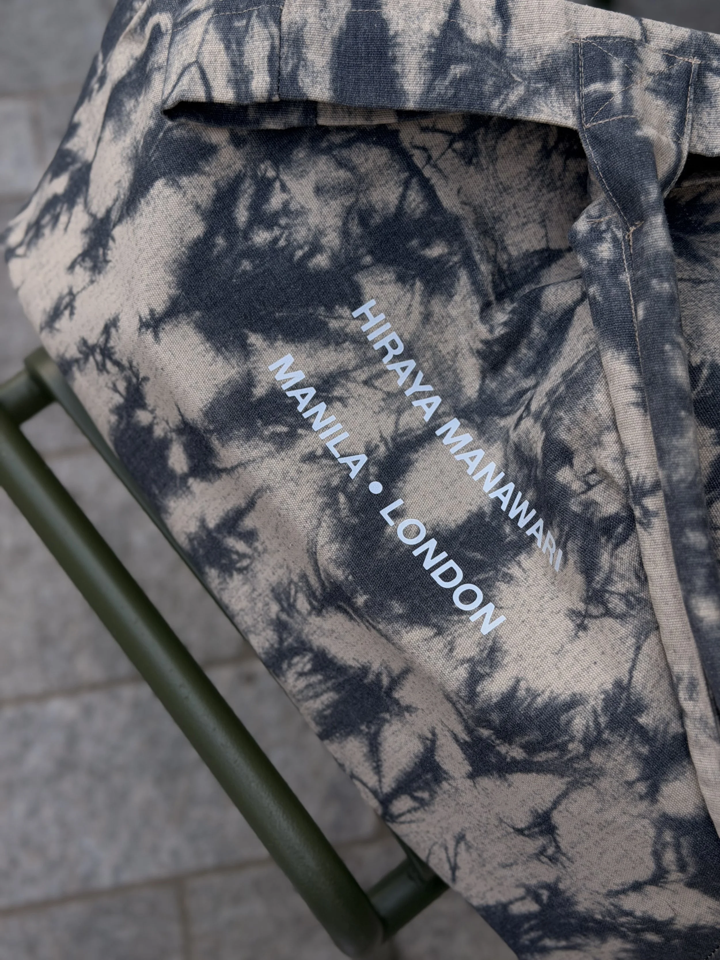 Manila–London Tote