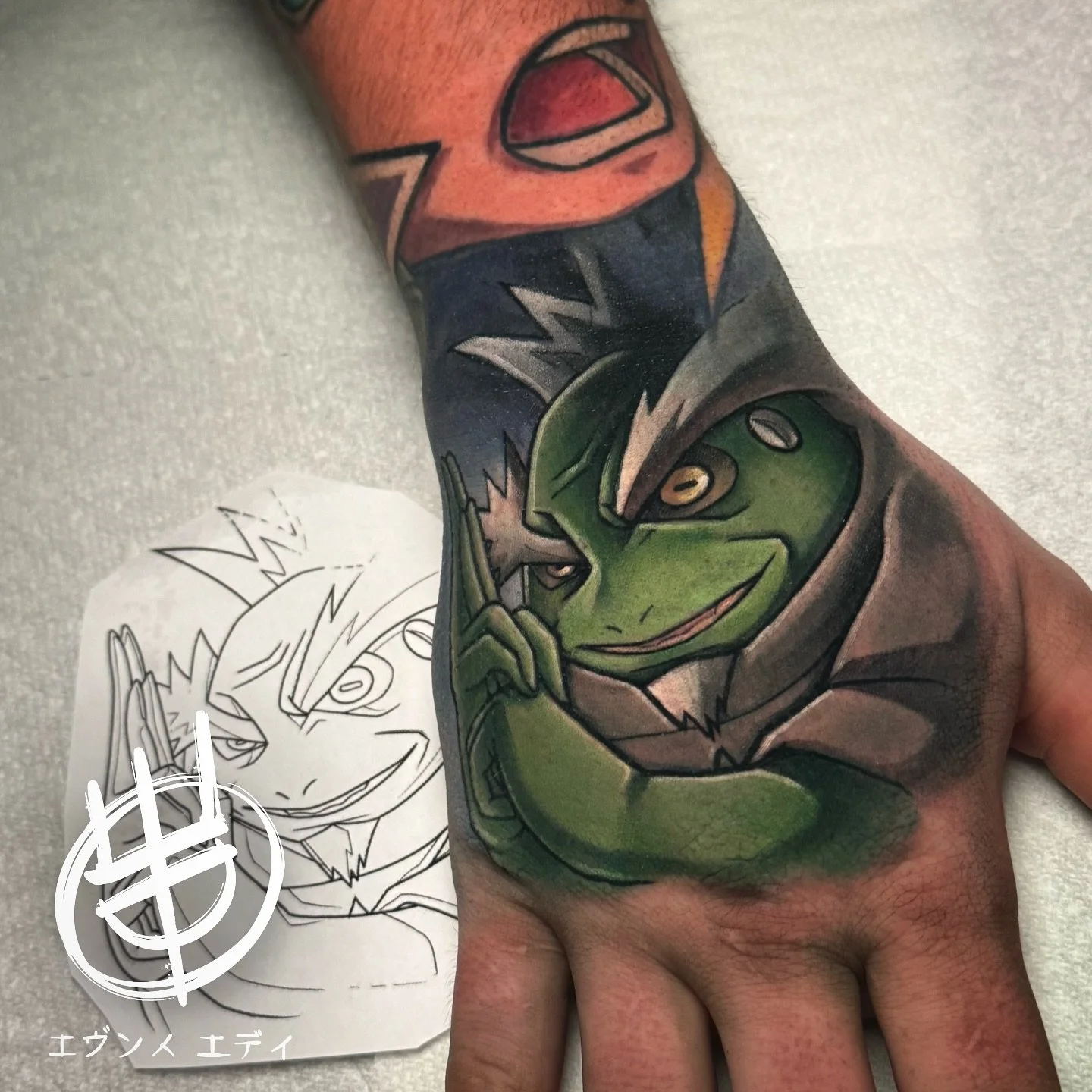 Last piece of this stunning #narutoshippuden sleeve I did #fukasaku on his hand 🤓 I love made #handtattoos 🫶🏻 Thanks Thanks Nicholas⚡️⚡️⚡️Made with love and @starbritecolors @purklenz @hustlebutterdeluxe @tommyssupplies @ajconly_official  #starbri