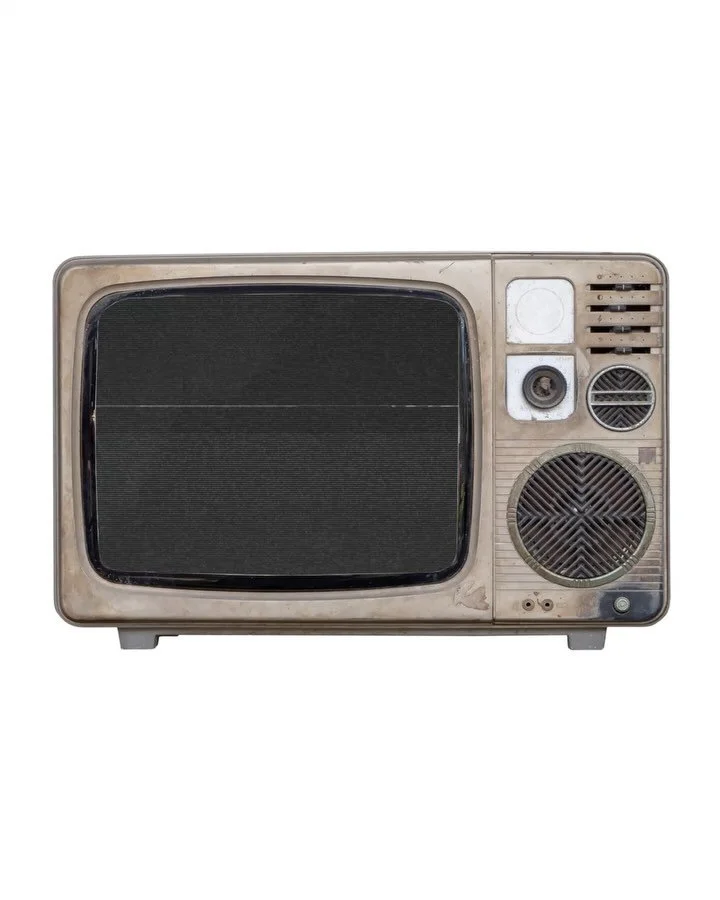 &ldquo;SLIME_AND_CHAINS.wav&rdquo;

I don&rsquo;t just do graphic design - I also do sound design!

This project features amazing jewellery made by my very talented partner @hella.lockhart 

directed and starring:  @chlovls 
filmed by: @charlie_benoi