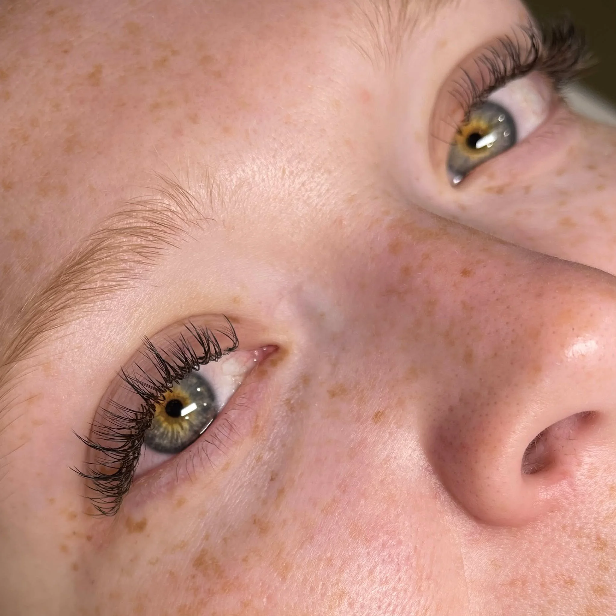 Whether you&rsquo;re getting ready for Christmas cards, holiday parties, or just want to feel extra festive, a little glam goes a long way.

Lash extensions for effortless holiday mornings
Makeup appointments for Christmas photos + seasonal events

G