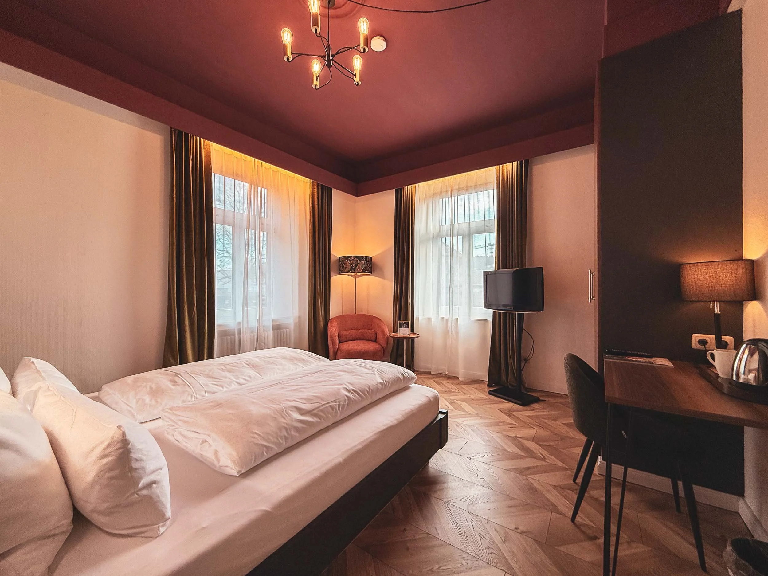 Doppelzimemr Villa Dora--1.jpg