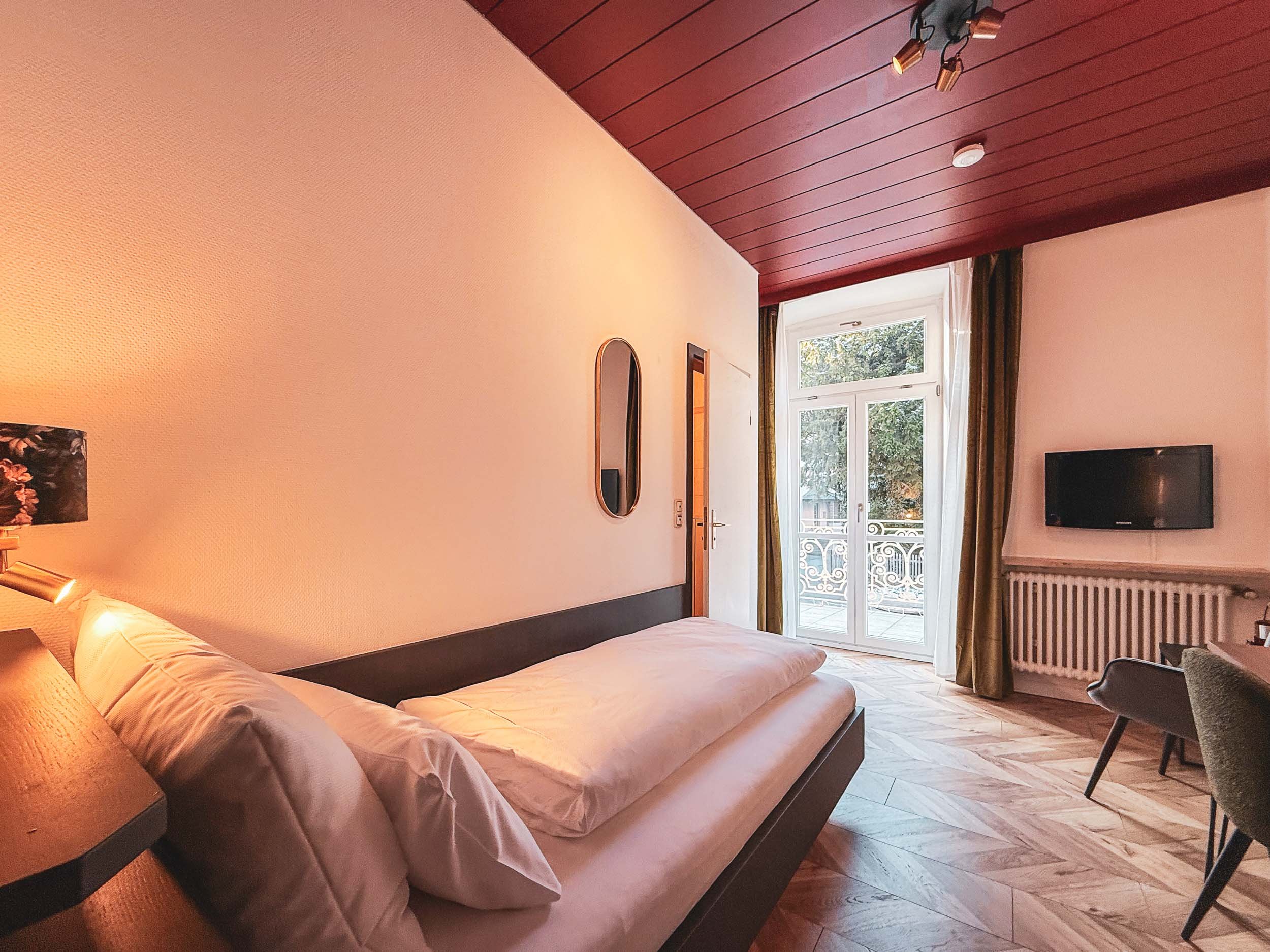 Villa Dora-EZB Tag-1.jpg