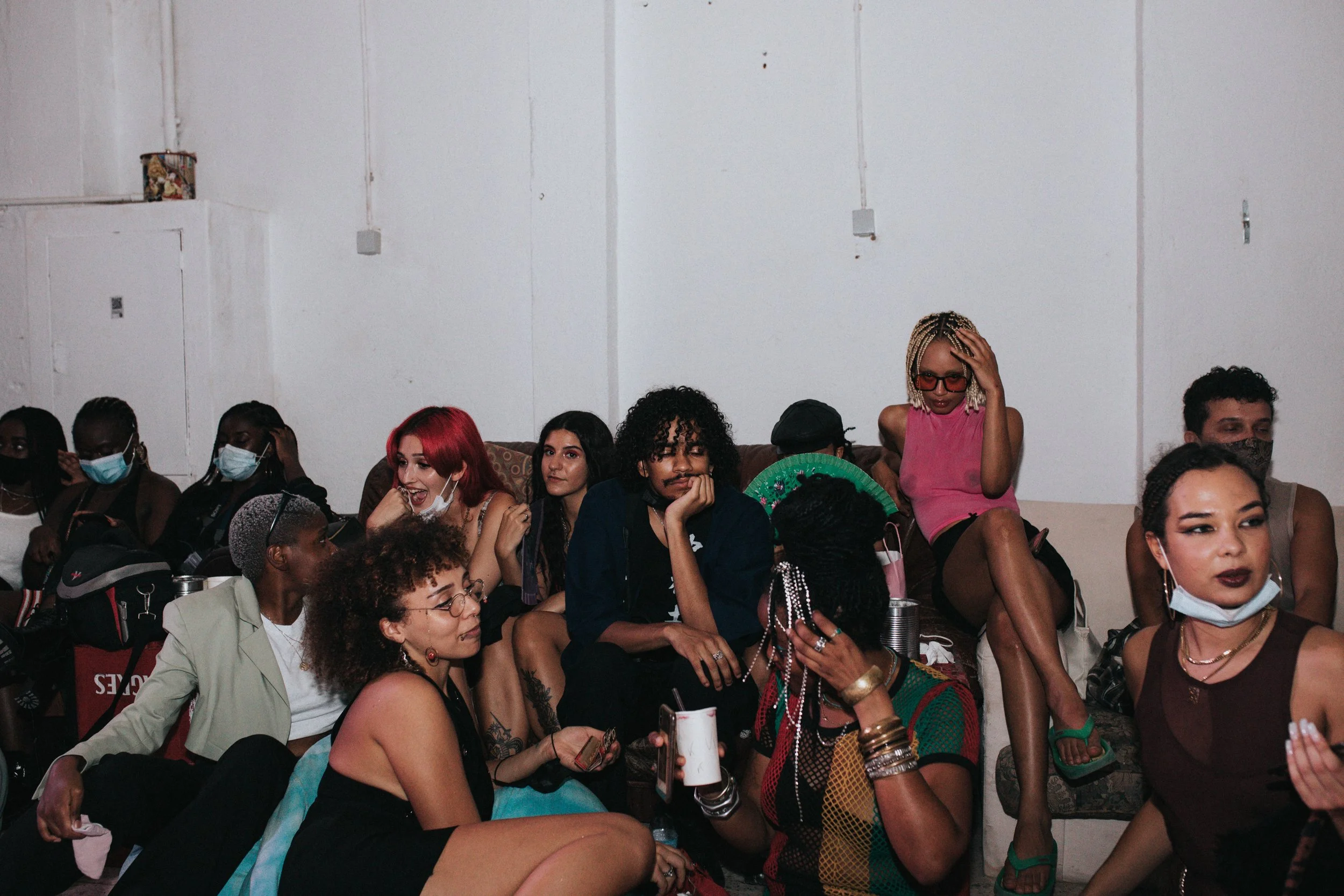 B2B81.jpg