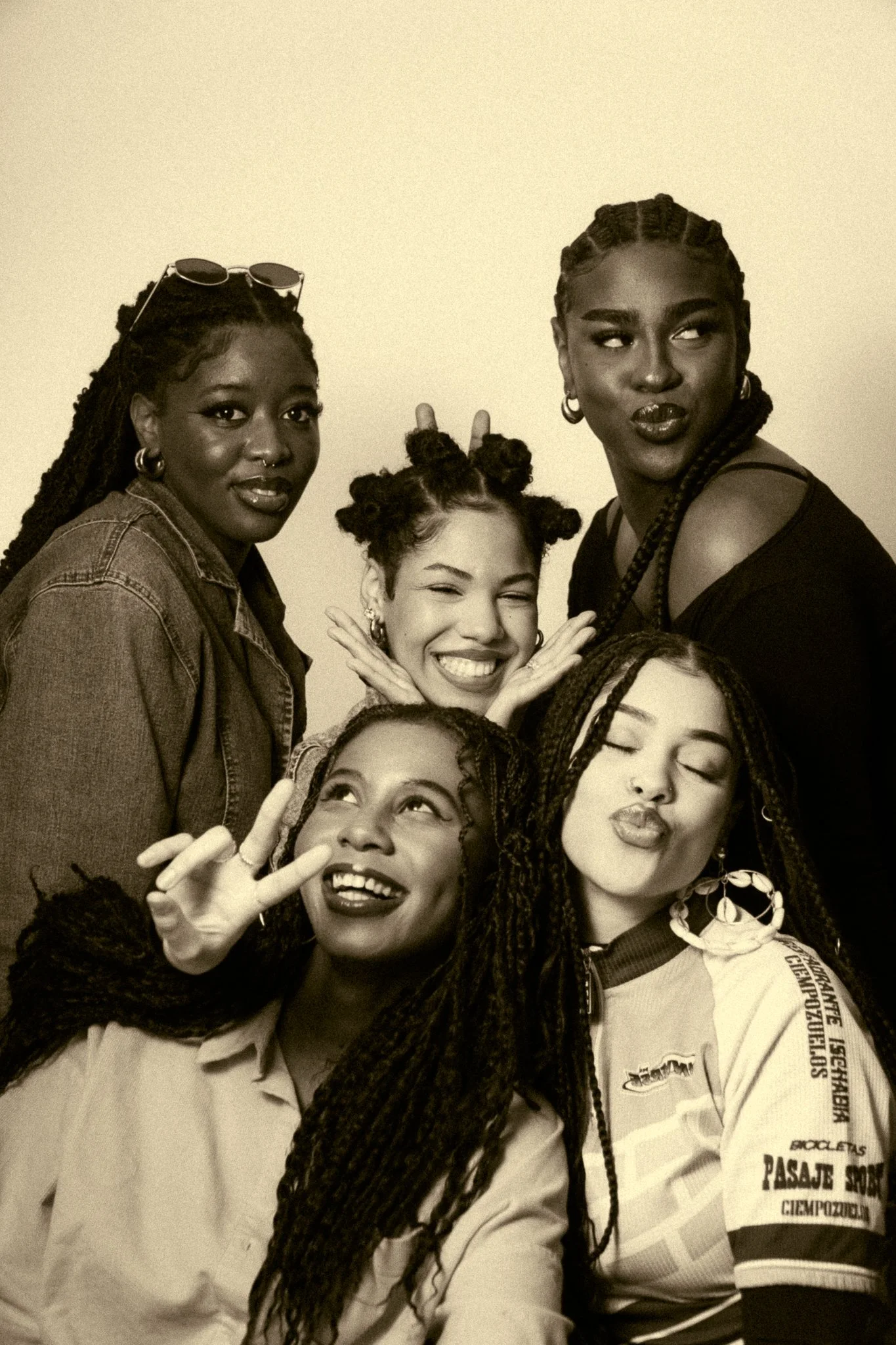 Jamila:Nydia:Malia:Massiré:Luana.jpg