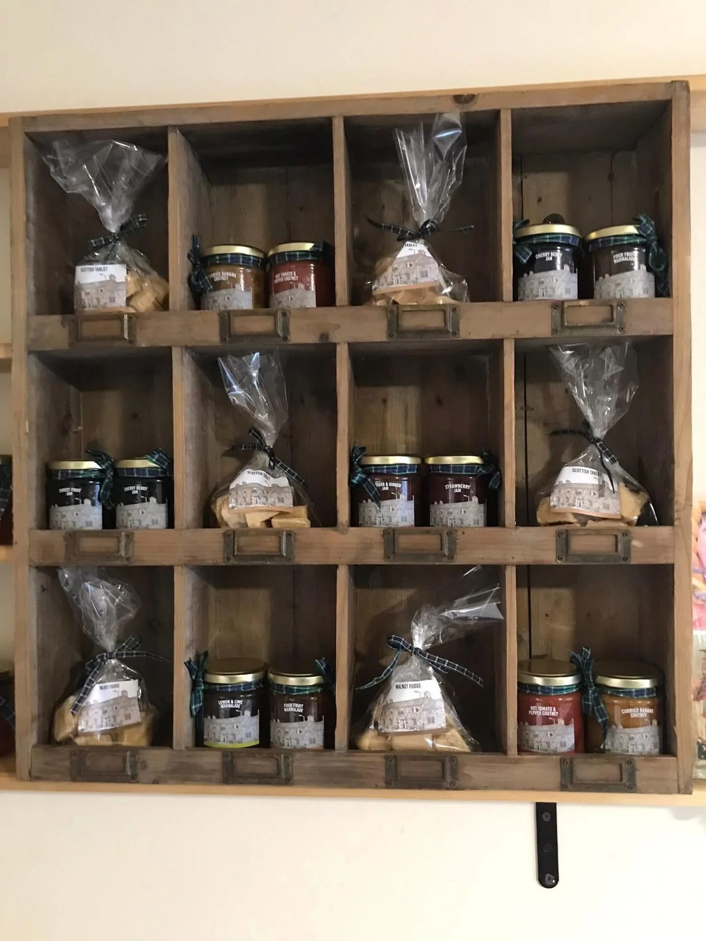 Loved creating these labels for some delicious Jam, Chutney and Marmalade jars, all made locally. Also some tablet, shortbread and fudge bag labels. A wonderful local business. If you haven&rsquo;t tried their treats yet, you&rsquo;re missing out!