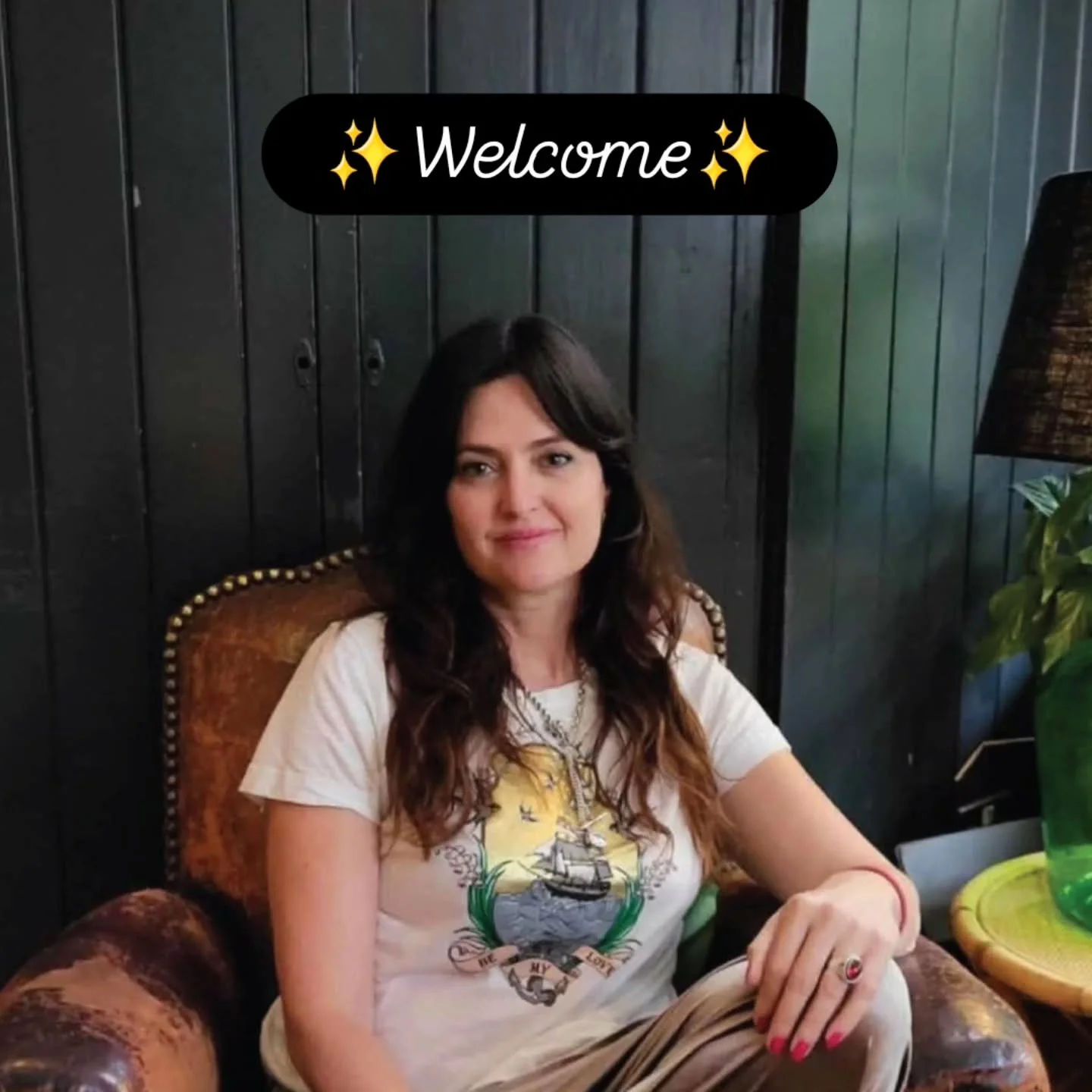 I'm Liz, a clairsentient, Reiki practioner and Mindfulness coach.
I created Soulsync Somatics after years of exploring both science, spirit, logic and energy. 
I don't do fluff or empty promises. I do presence, awareness and honest healing. 

Let's c