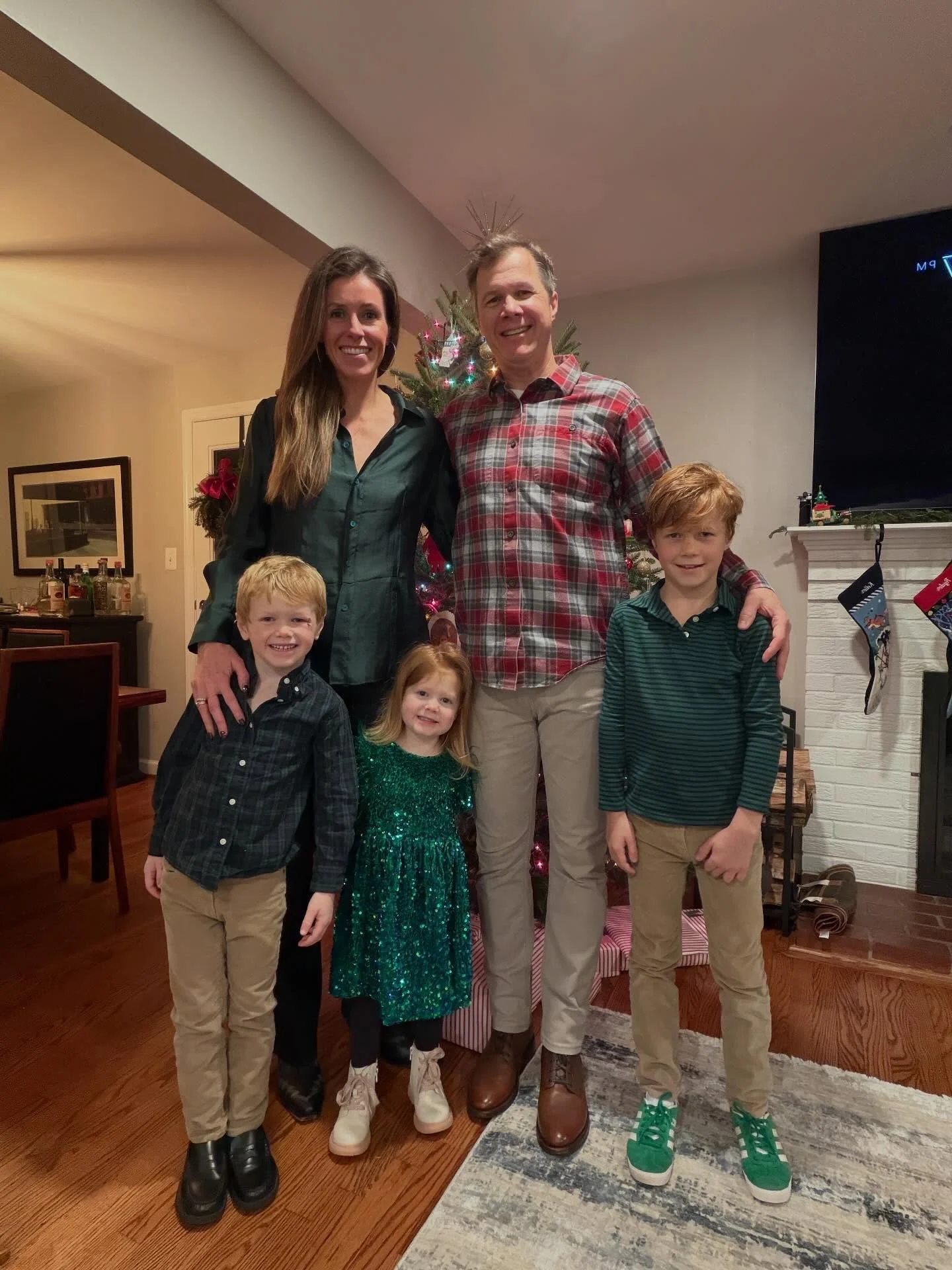 The best week filled with family, food, lots of love &amp; laughter, a little skiing and a visit from the big guy to top off an awesome Christmas. 
Missing the rest of our bigger blended family!! 
Hope you had the best week 🫶🏻🎄

#holidayspirit #fa