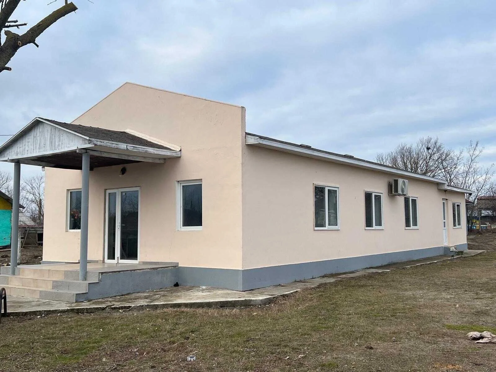 darabani biserica exterior.jpg