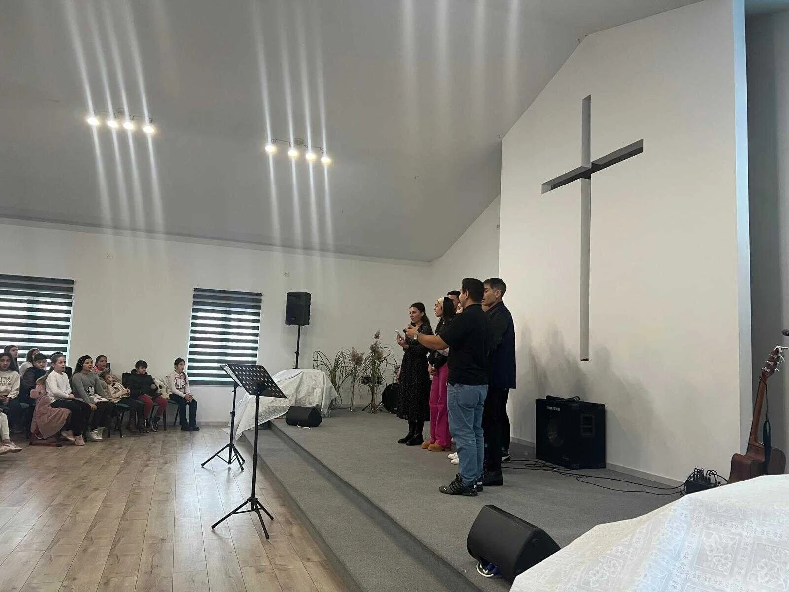 negru voda worship.jpg