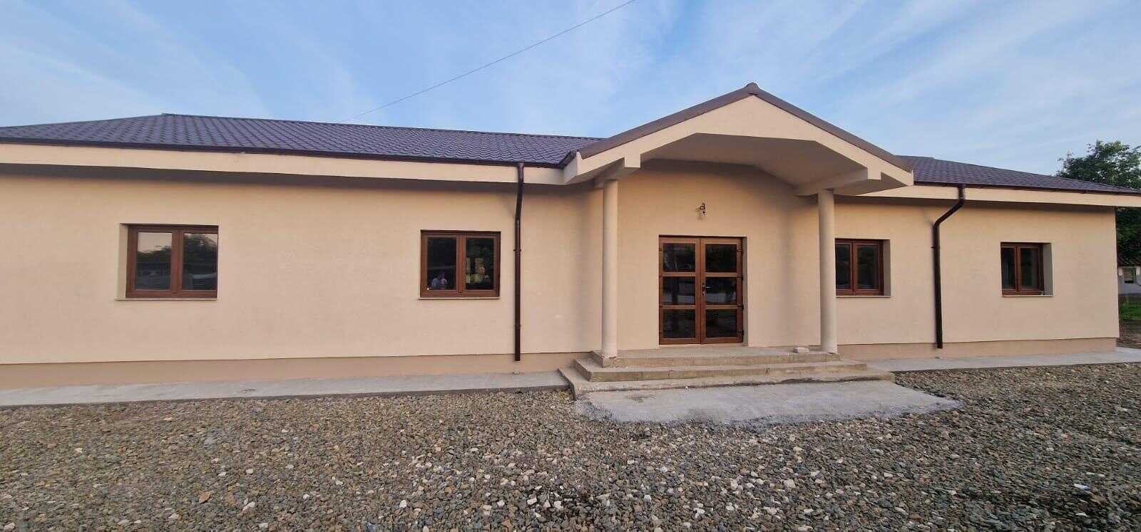 comana exterior 2.jpg